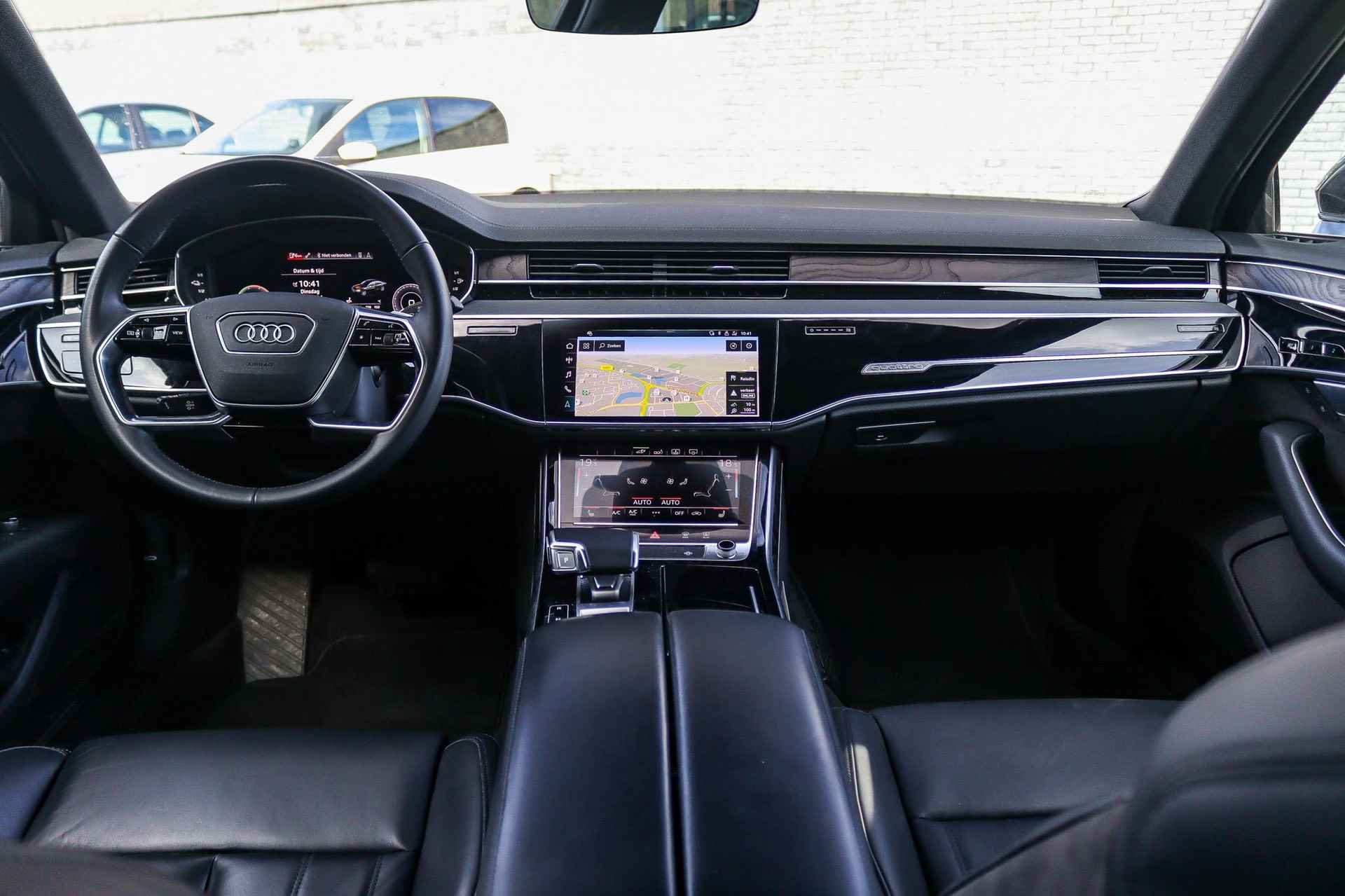 Audi A8 60 TFSI e quattro Pro Line Plus | Panoramadak | Luchtvering | Comfort Memory | Soft Close | B&O 3D Sound | Matrix LED | Zonneschermen - 3/39