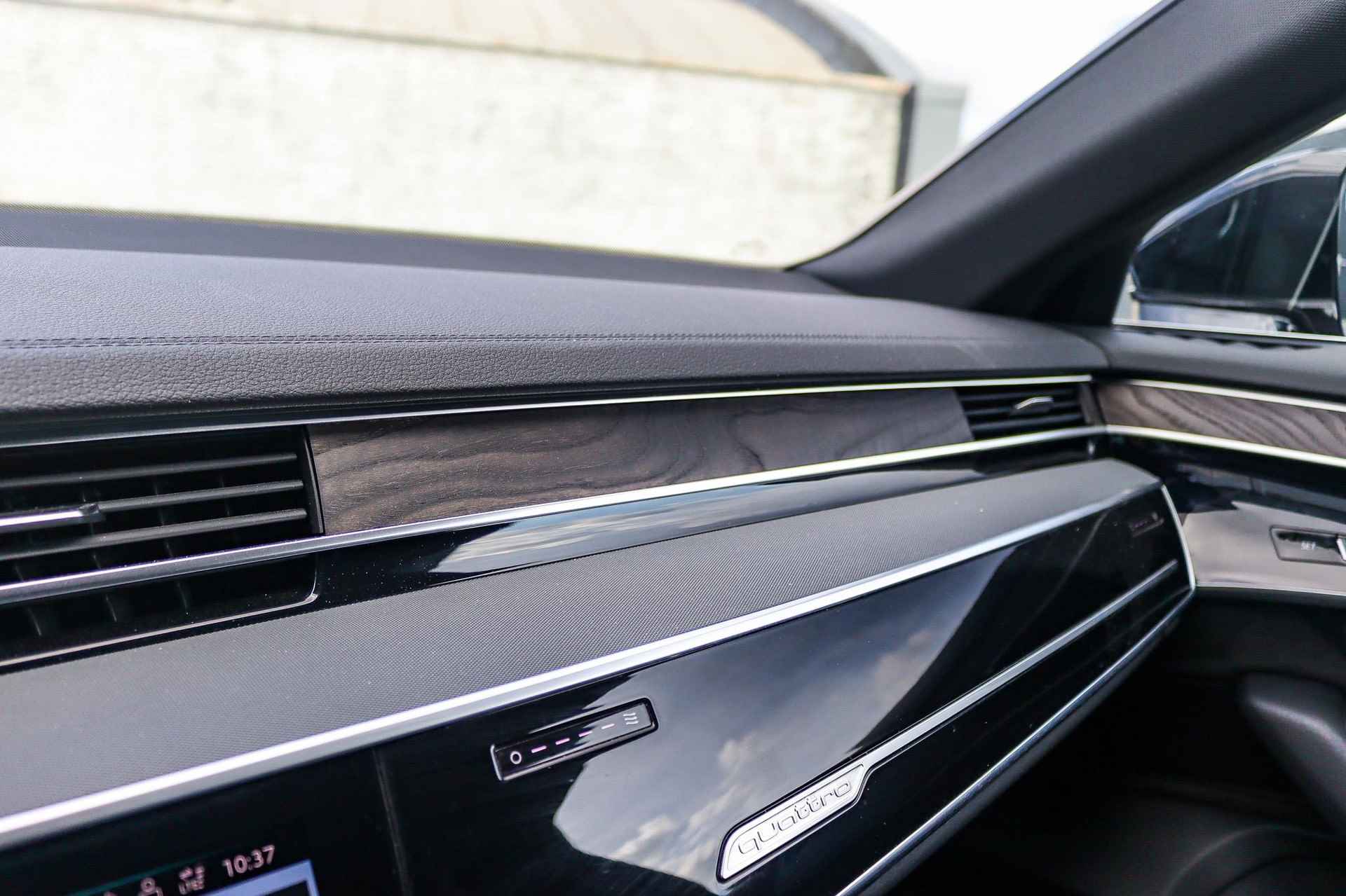 Audi A8 60 TFSI e quattro Pro Line Plus | Panoramadak | Luchtvering | Comfort Memory | Soft Close | B&O 3D Sound | Matrix LED | Zonneschermen - 10/39