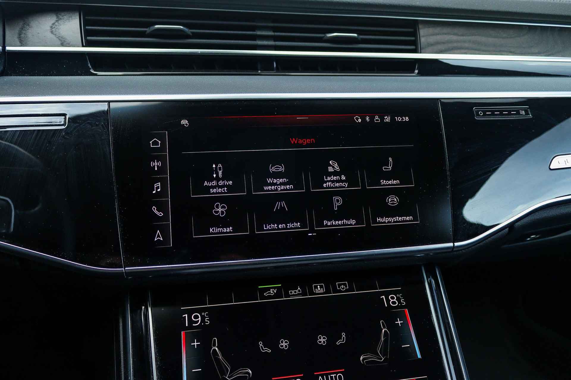 Audi A8 60 TFSI e quattro Pro Line Plus | Panoramadak | Luchtvering | Comfort Memory | Soft Close | B&O 3D Sound | Matrix LED | Zonneschermen - 16/39