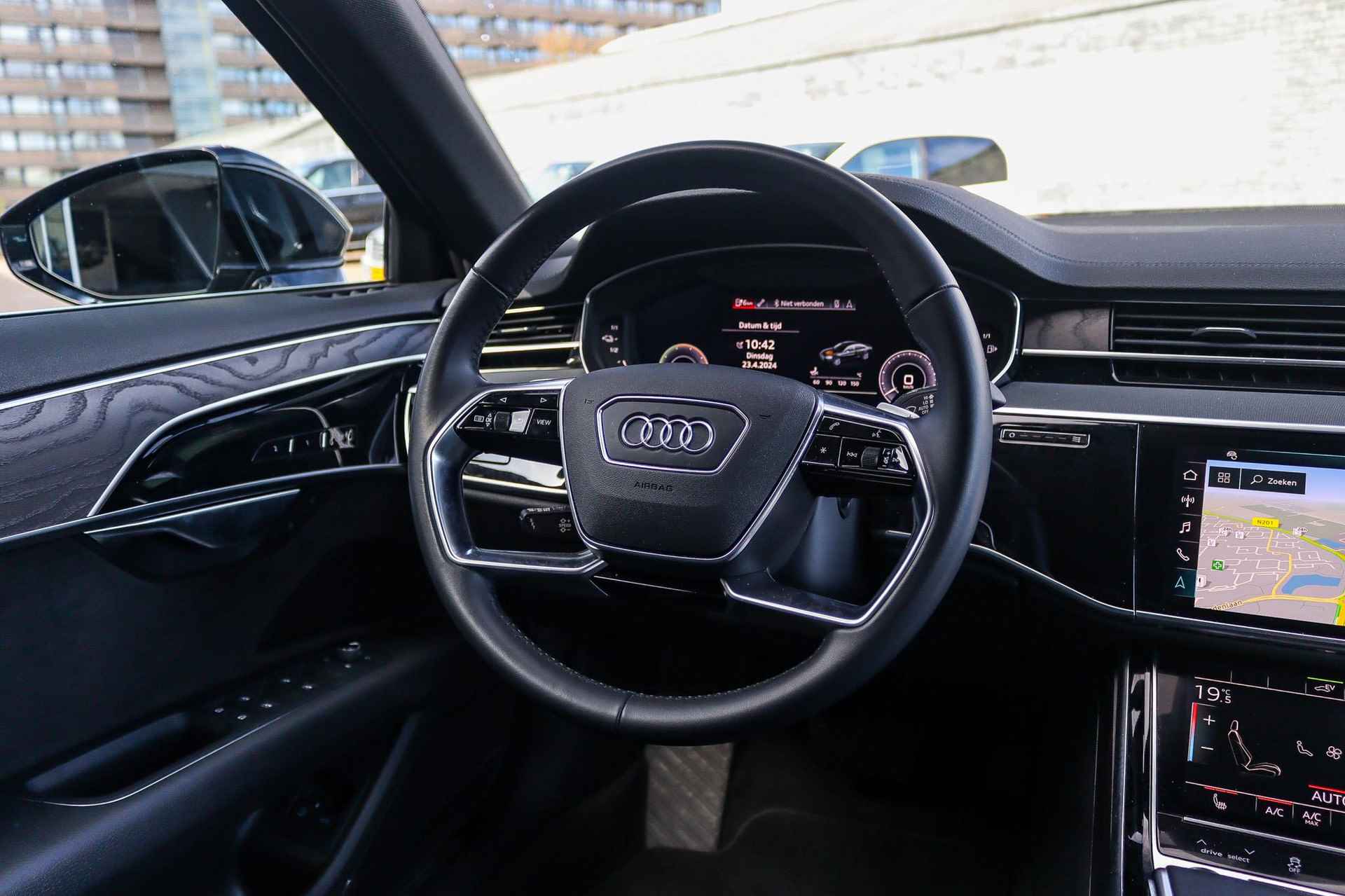 Audi A8 60 TFSI e quattro Pro Line Plus | Panoramadak | Luchtvering | Comfort Memory | Soft Close | B&O 3D Sound | Matrix LED | Zonneschermen - 20/39