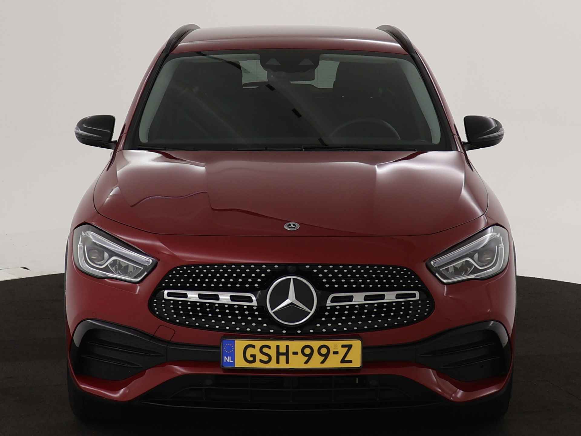 Mercedes-Benz GLA 250 e AMG Plug-In Hybride | AMG Styling | Night Pakket | Sfeerverlichting | Achteruitrijcamera | LED koplampen | Inclusief 24 maanden MB Certified garantie voor Europa. - 27/45