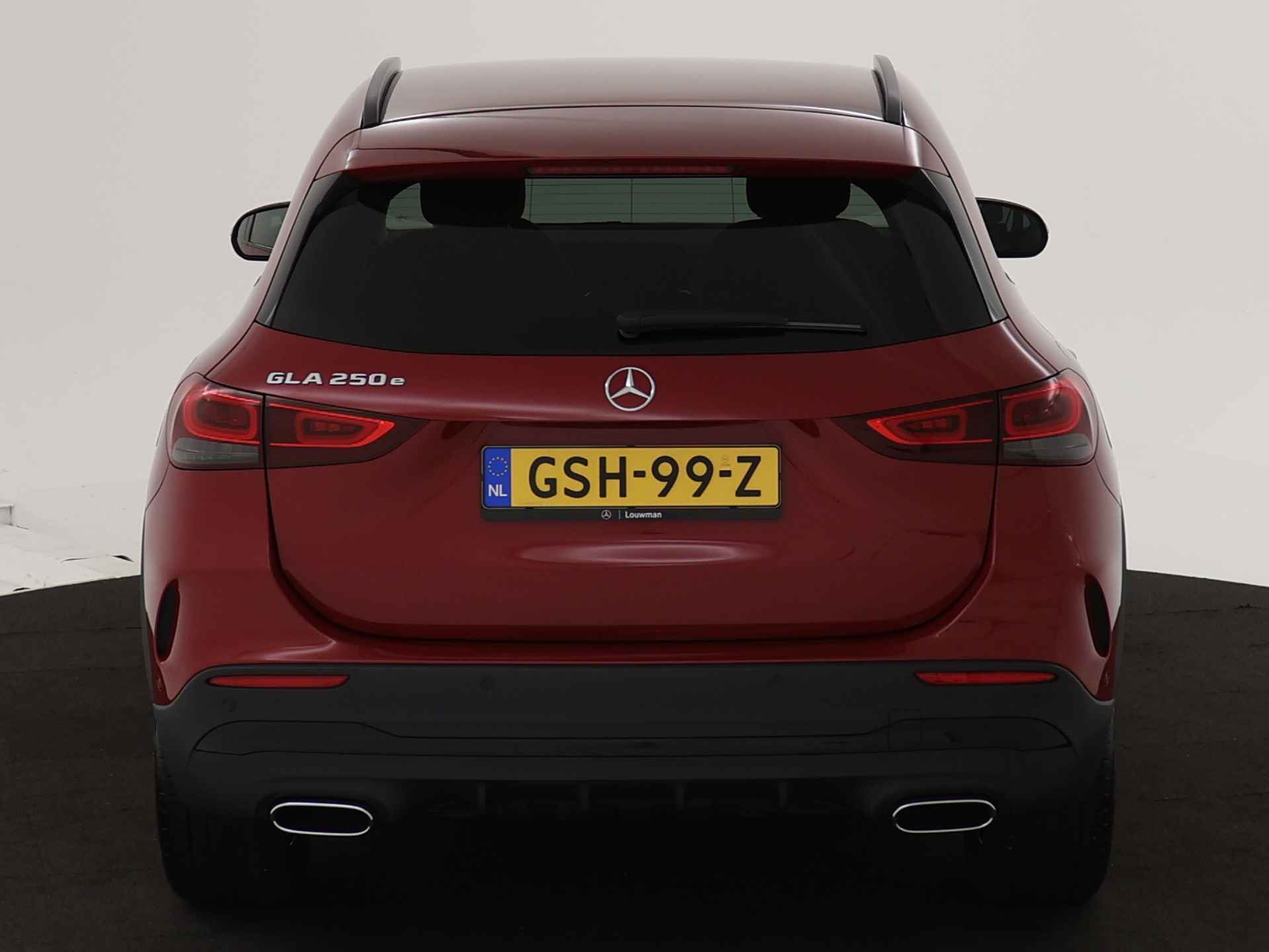 Mercedes-Benz GLA 250 e AMG Plug-In Hybride | AMG Styling | Night Pakket | Sfeerverlichting | Achteruitrijcamera | LED koplampen | Inclusief 24 maanden MB Certified garantie voor Europa. - 29/45