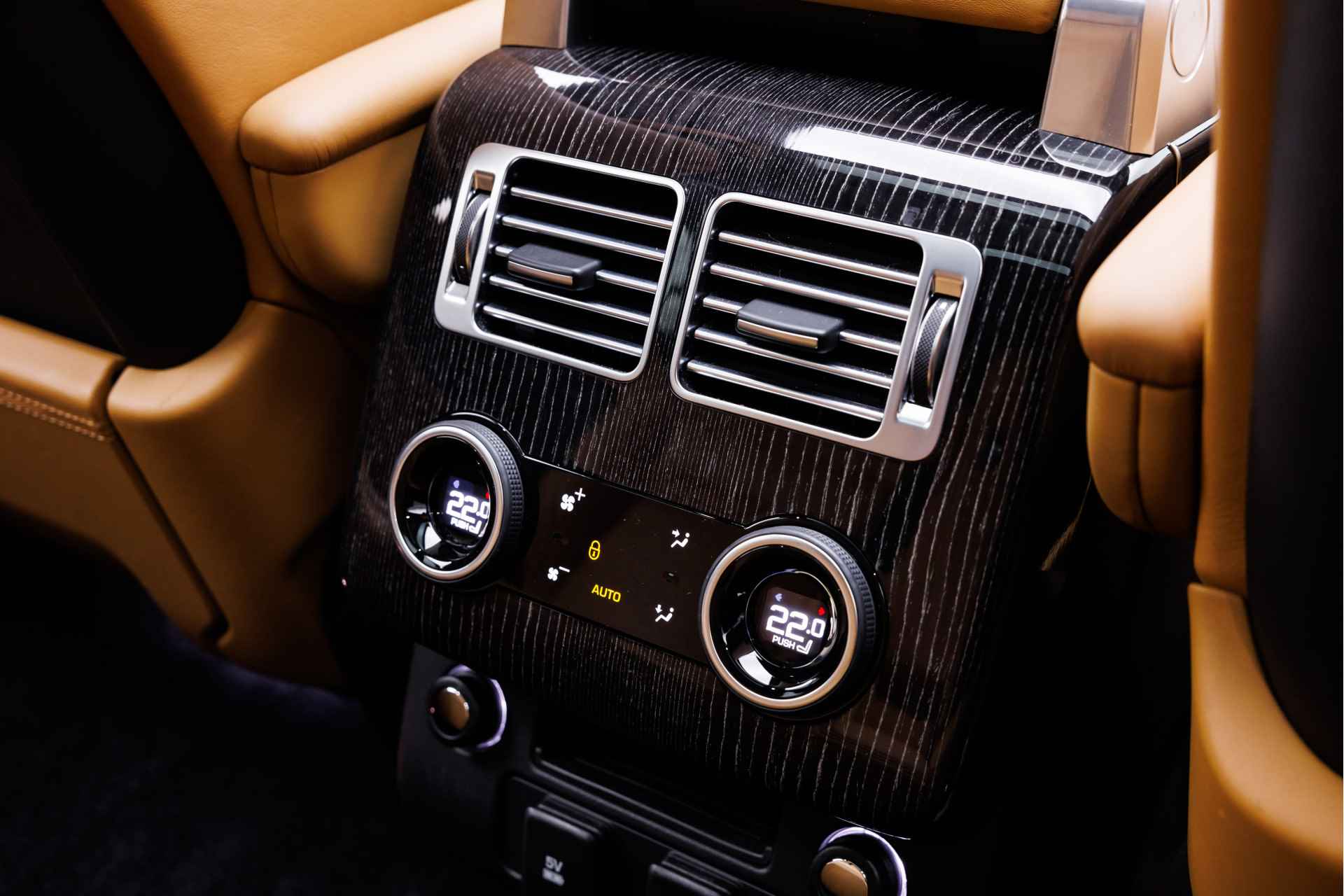Land Rover Range Rover P400e Autobiography | Adaptive Cruise Control | Tweede zitrij verstelbaar | Koel-/verwarmbare voor- en achterzittingen | - 20/38