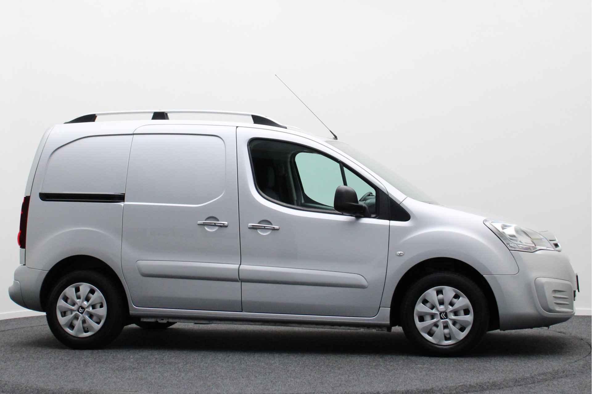 Citroën Berlingo 1.6 BlueHDI 100 Automaat Marge! Airco, Cruise, Bluetooth, Elektrisch Pakket, Radio, USB - 9/33