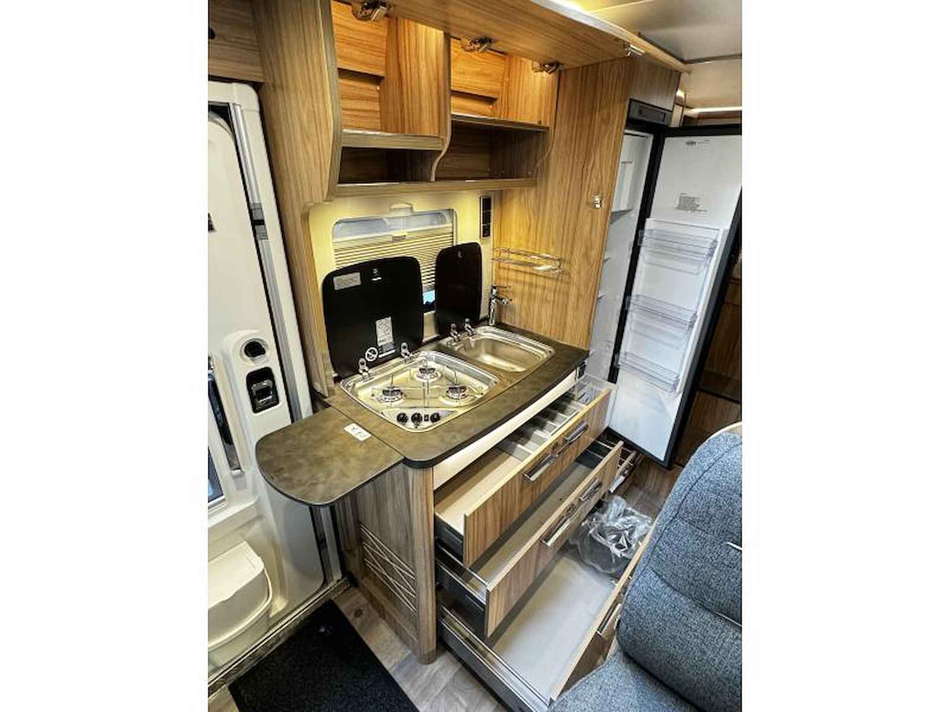 Hymer Exsis-T 474 - Automaat - compact - 10/20