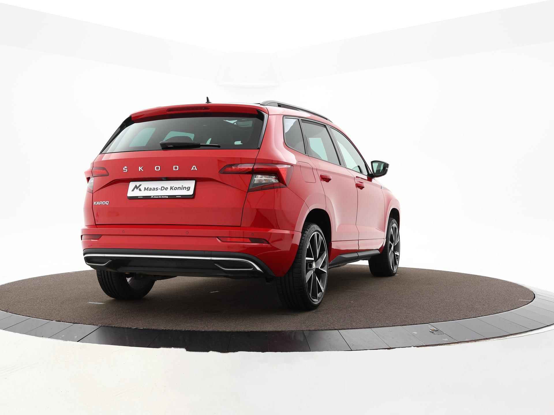 Skoda Karoq 1.5 Tsi 150pk DSG ACT Sportline Business · Panoramadak · ACC · Keyless · Camera · P-Sensoren · Smart-Link · Navi · 19'' Inch · - 7/44