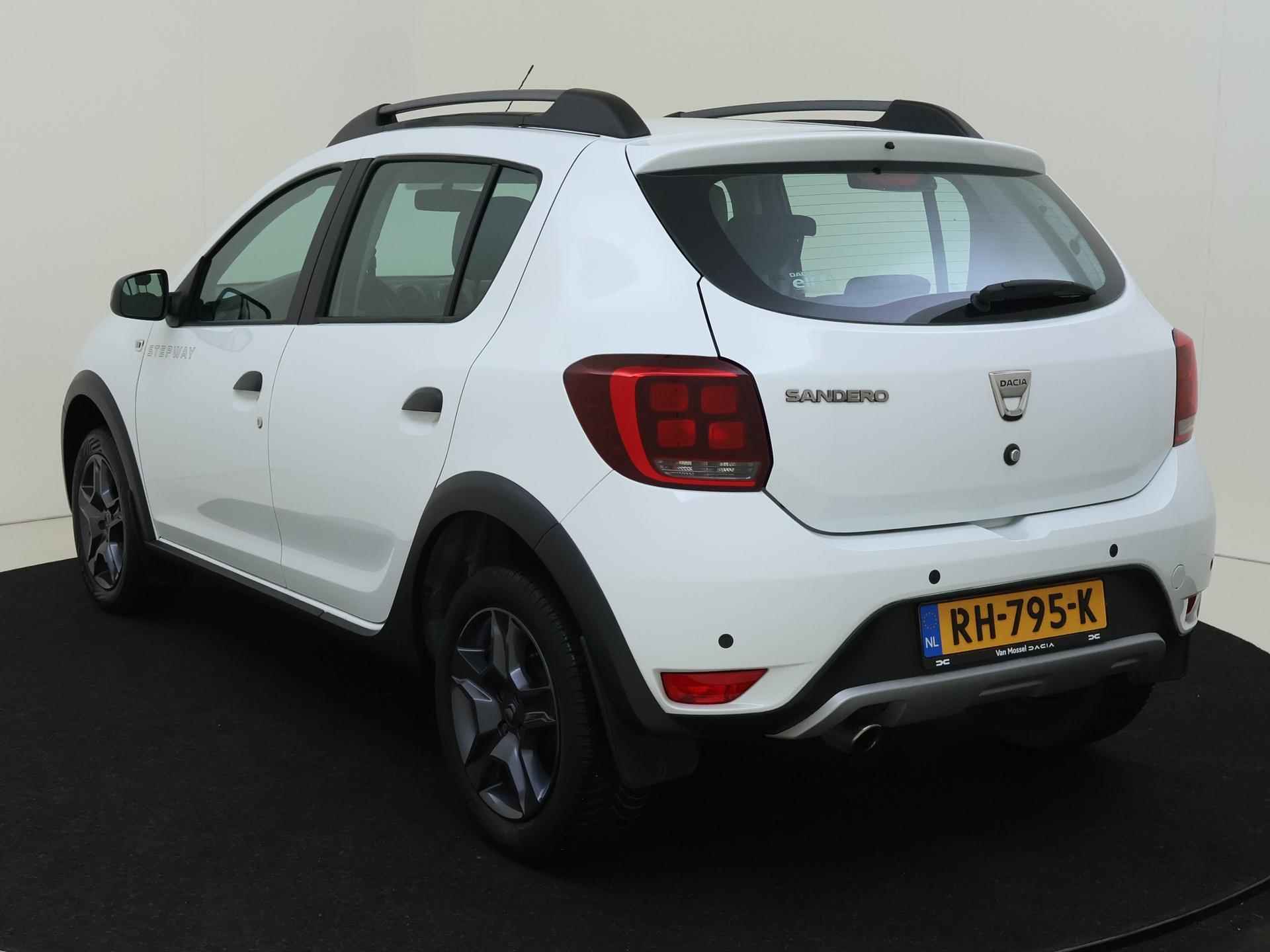 Dacia Sandero 0.9 TCe SL Stepway - 7/25