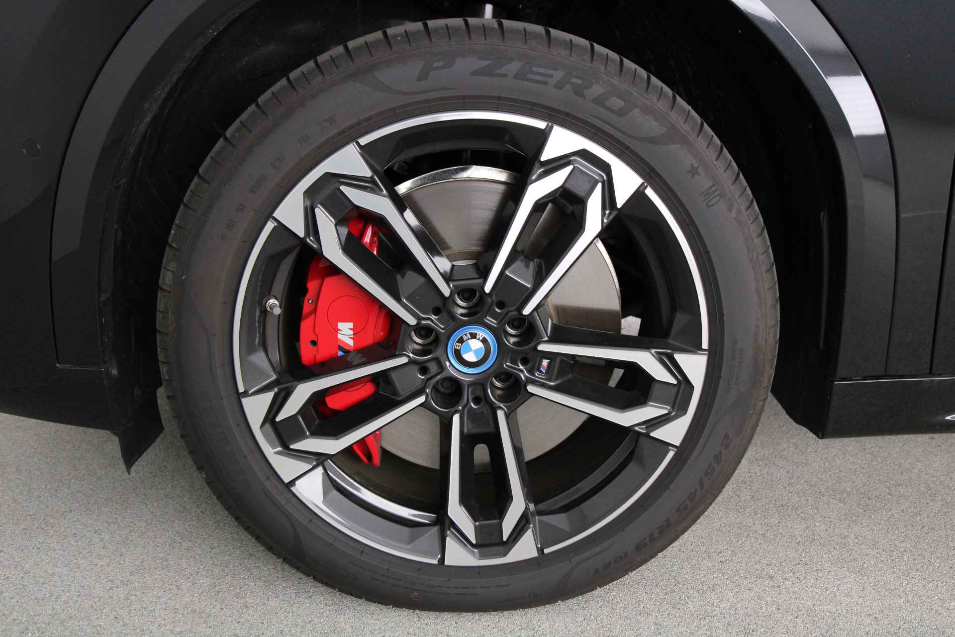 BMW iX2 eDrive20 M Sportpakket - 19/25