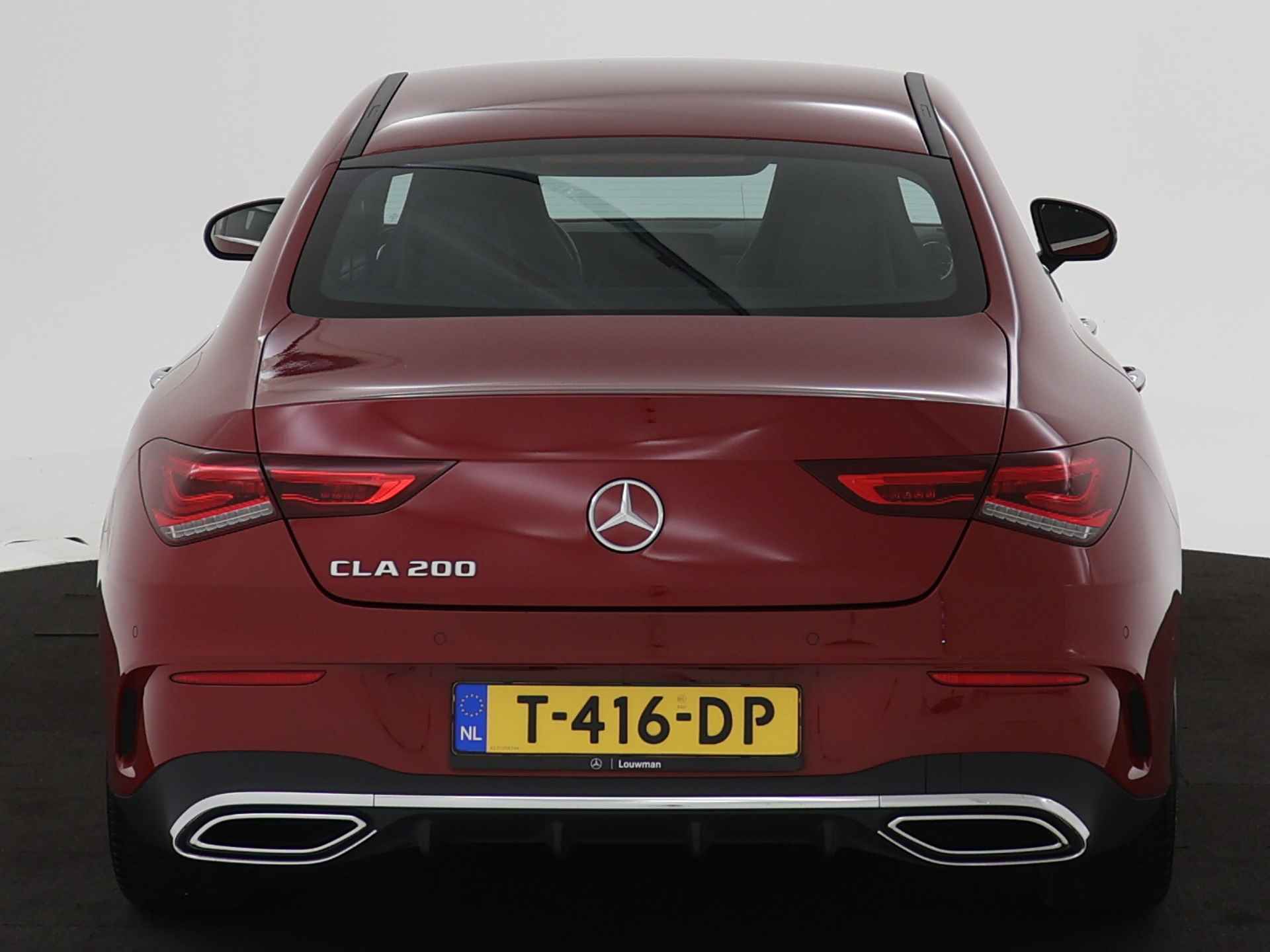 Mercedes-Benz CLA-Klasse 200 AMG Sportpakket | Keyless Go | Sfeerverlichting | Stoelverwarming | Parkeerpakket met Camera | LED | DAB | Inclusief 24 maanden MB Certified garantie voor Europa. - 29/43