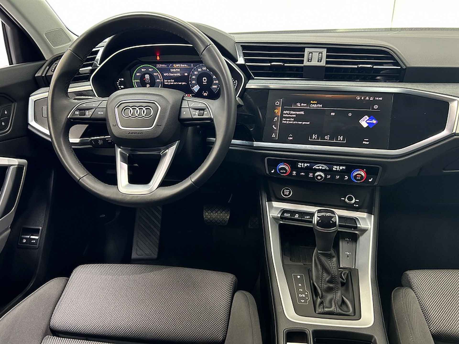 Audi Q3 45 TFSI e PHEV S-TRONIC 245PK ATTITUDE PLUS, ELEC-ACHTERKLEP | CARPLAY | VIRTUEEL COCKPIT - 20/39