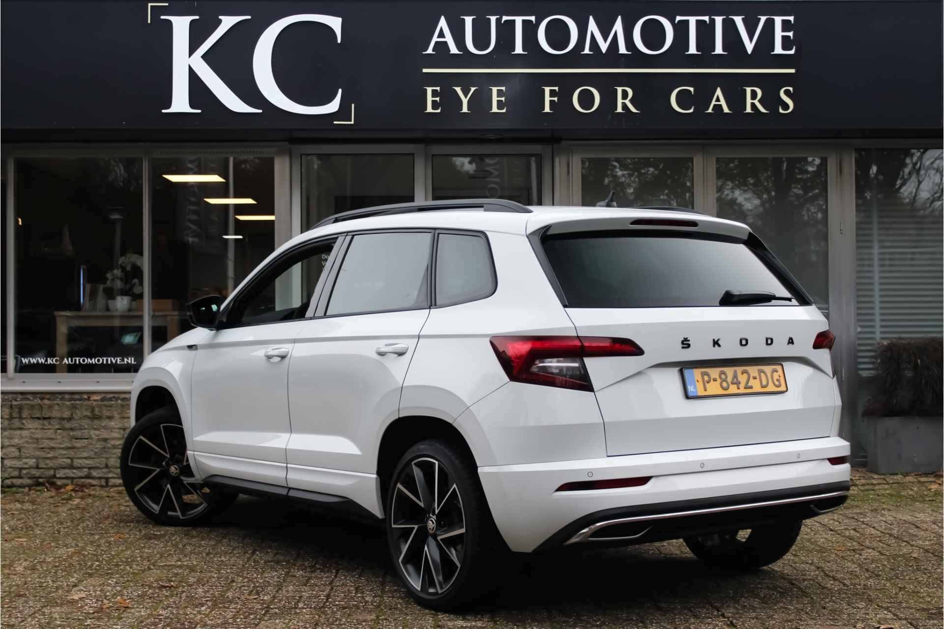 Škoda Karoq 1.5TSI Sportline | VAN: 24.950,- VOOR 23.442,- EINDEJAARSVOORDEEL: 1.508,- Pano | Virtual | Canton | Keyless - 5/35