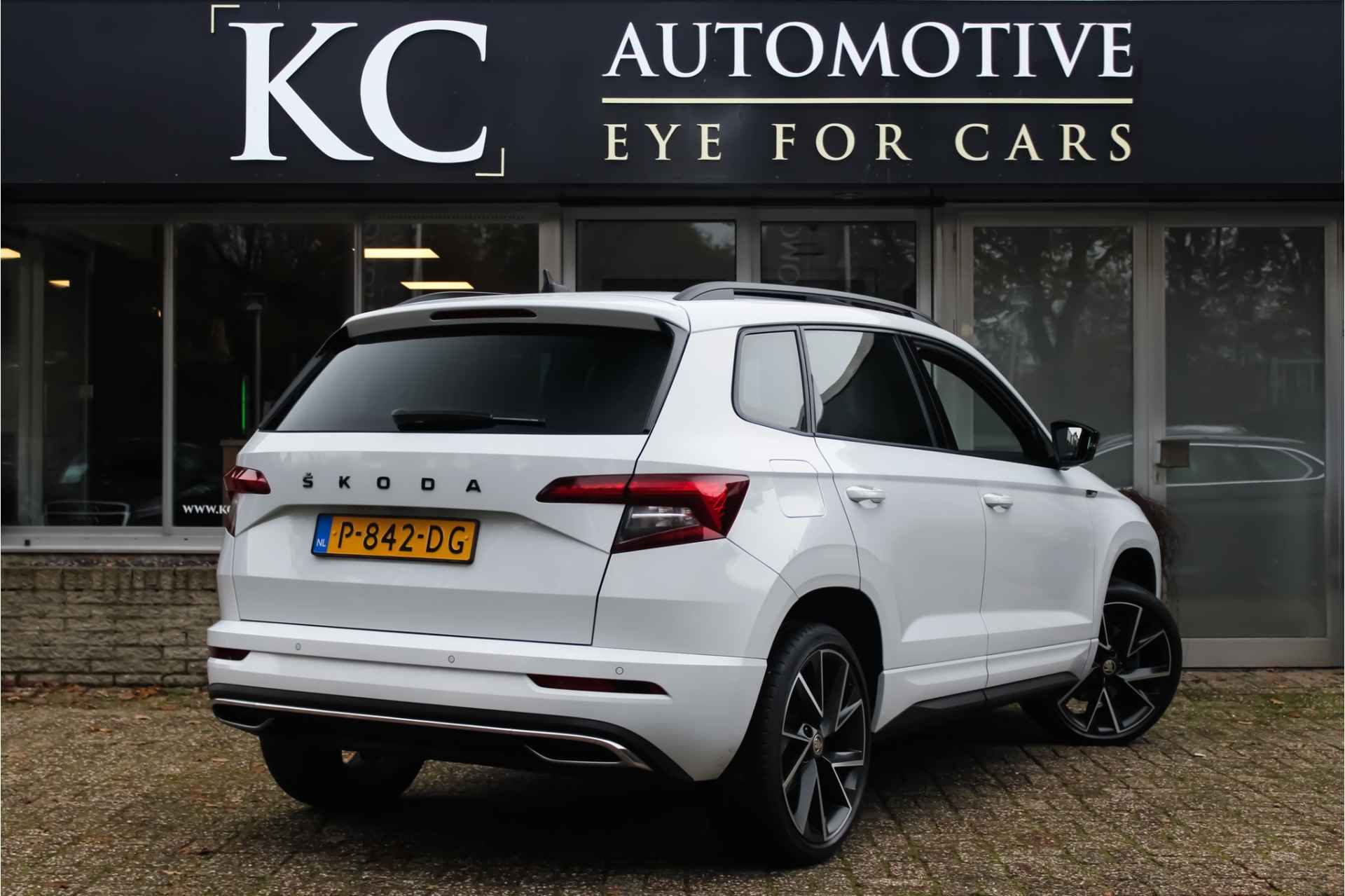 Škoda Karoq 1.5TSI Sportline | VAN: 24.950,- VOOR 23.442,- EINDEJAARSVOORDEEL: 1.508,- Pano | Virtual | Canton | Keyless - 8/35