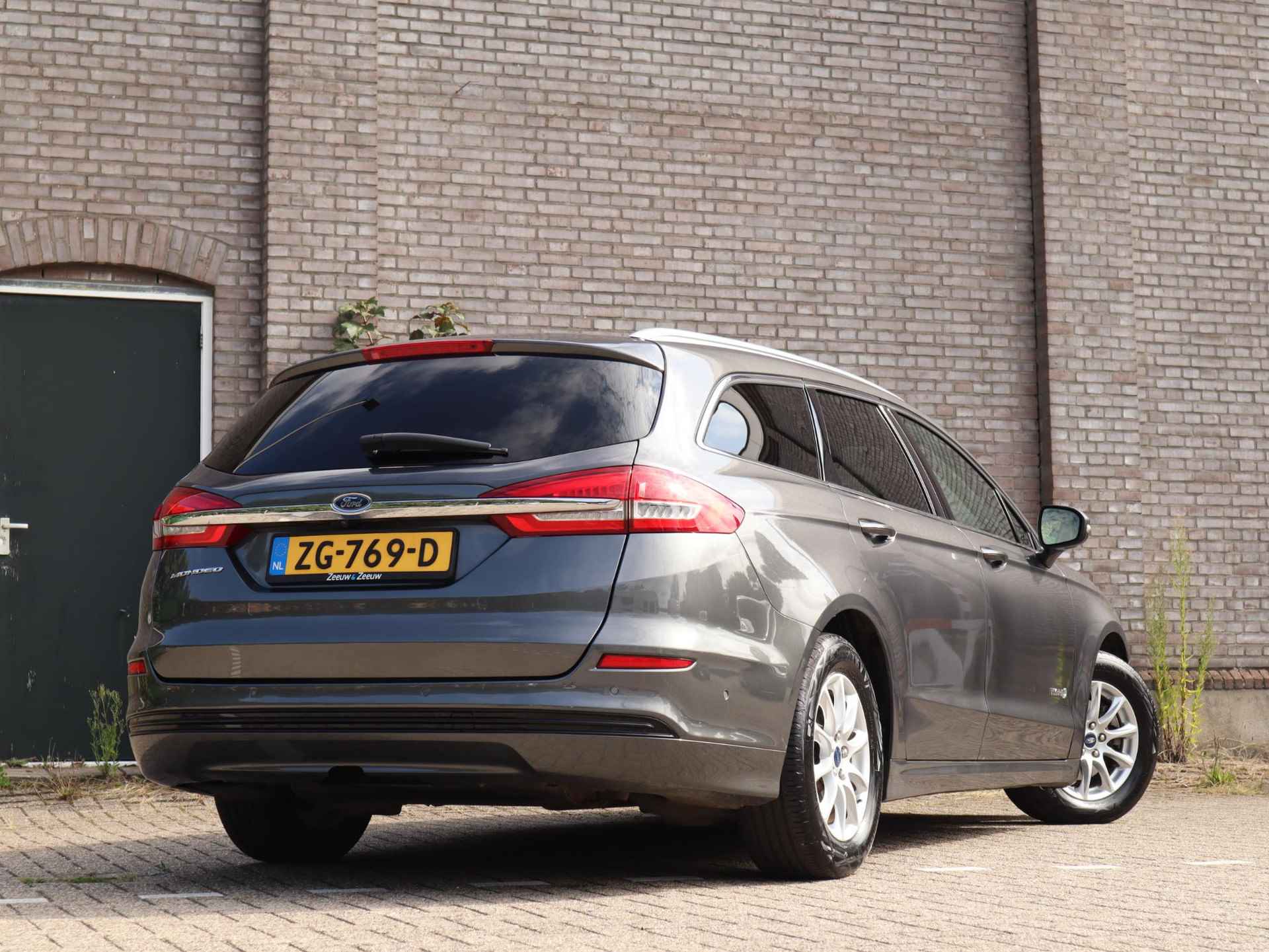 Ford Mondeo Wagon 2.0 IVCT HEV Titanium | Adaptieve Cruise Control | Winterpack | El. Trekhaak | Dodehoek detectie | El. stoelen met geheugenfunctie | El. Achterklep | Climate control | Achteruitrijcamera | SONY Audio | Led koplampen | - 9/54