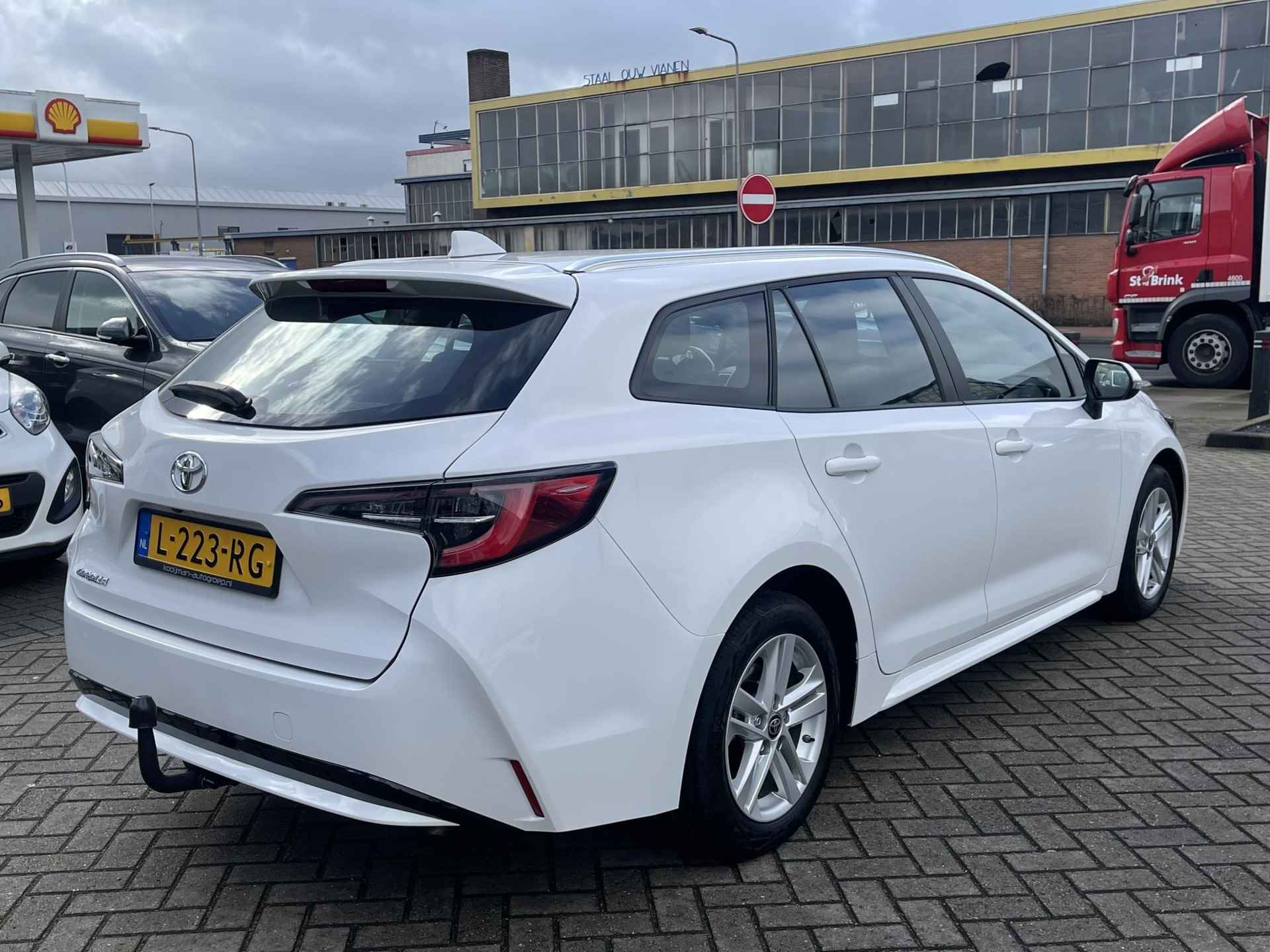 Toyota Corolla Touring Sports 1.2 Turbo Active 1300 KG trekkracht, ideale gezinsauto + caravan - 27/27