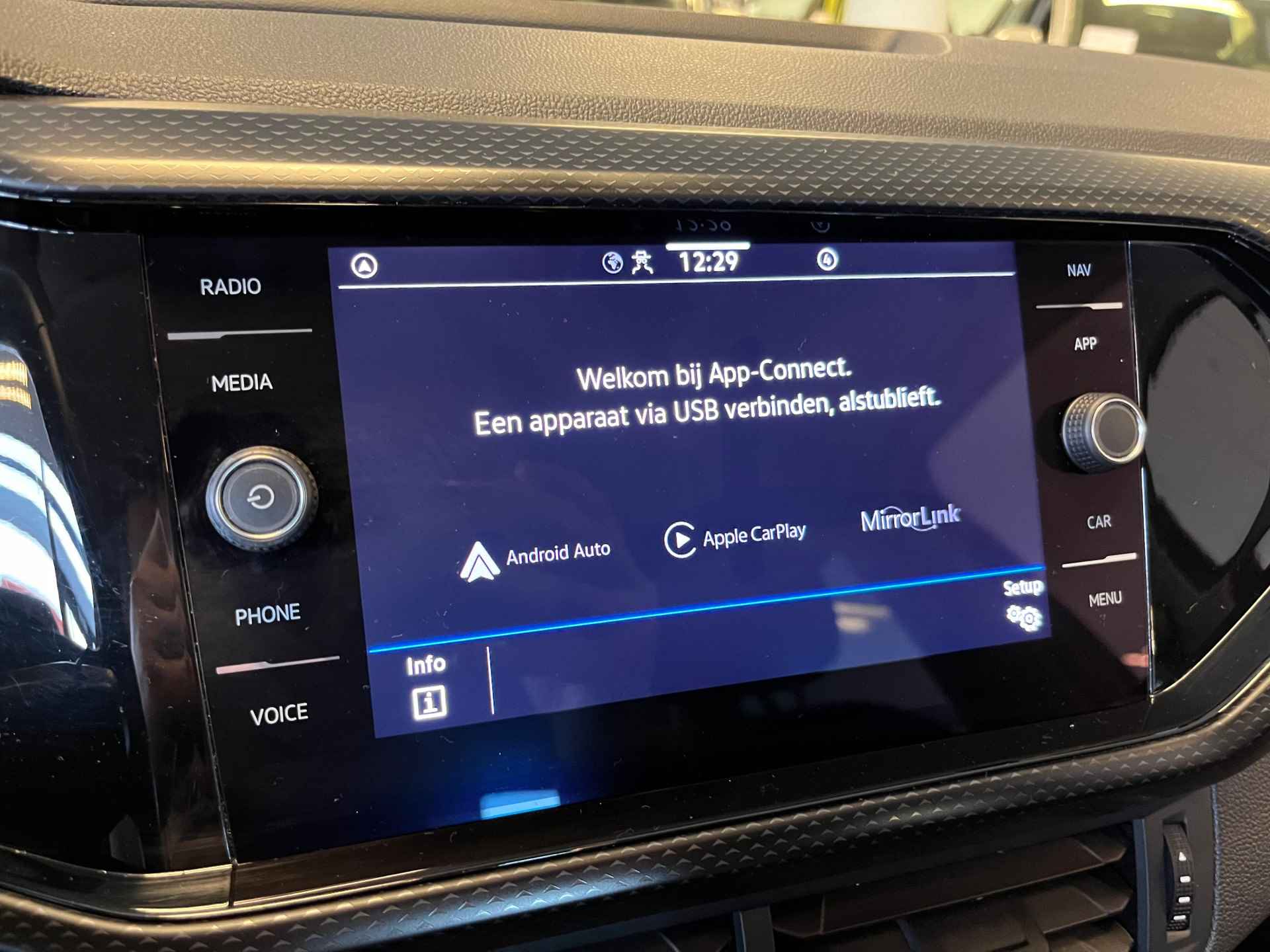 Volkswagen T-Cross 1.0 96PK TSI Life | Apple Carplay | Airco | ACC - 13/16