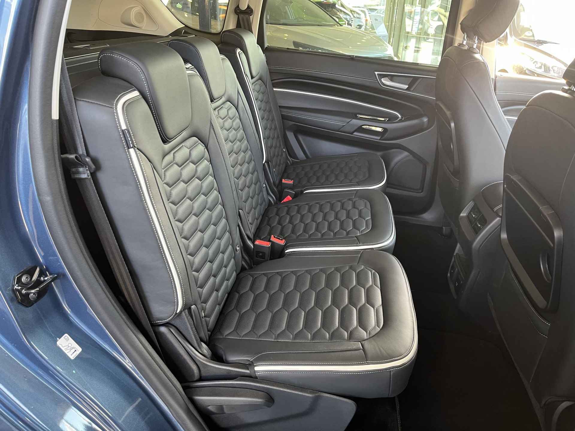Ford S-Max 2.5 FHEV Vignale 190pk Hybrid | Trekhaak afneembaar | 1.750 kg trekgewicht | Stoelverwarming + ventilatie | Lederen bekleding + Memory stand | Navigatie | - 32/47