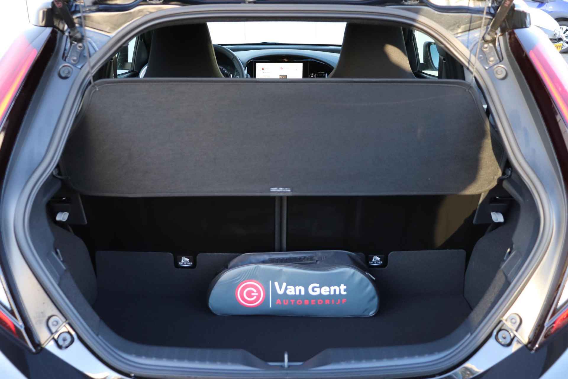 Toyota Aygo X 1.0 VVT-i S-CVT JBL - 17/30