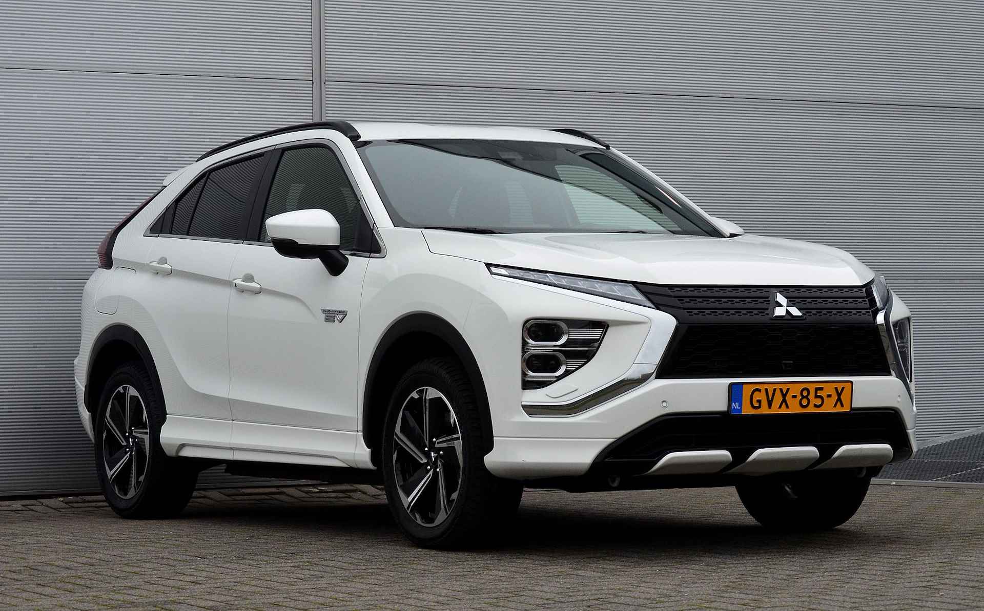 Mitsubishi Eclipse Cross PHEV 2.4 EXECUTIVE 4WD | PLUG IN HYBRID | ALL SEASON BANDEN | ADAPTIEF CRUISE | FABRIEKGARANTIE TOT 21-12-2031* | ALL-IN RIJKLAARPRIJS - 13/50