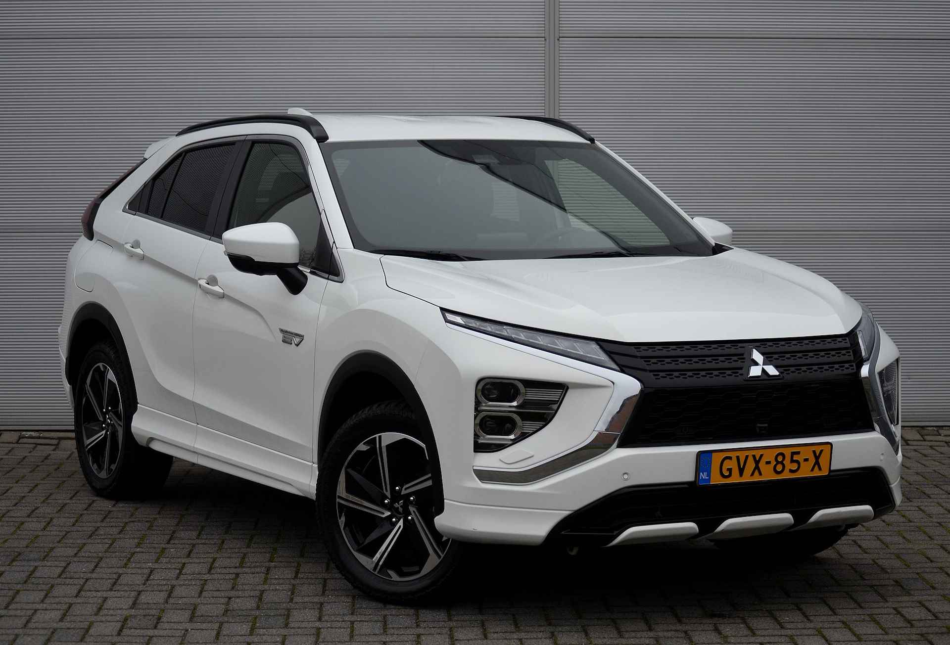 Mitsubishi Eclipse Cross PHEV 2.4 EXECUTIVE 4WD | PLUG IN HYBRID | ALL SEASON BANDEN | ADAPTIEF CRUISE | FABRIEKGARANTIE TOT 21-12-2031* | ALL-IN RIJKLAARPRIJS - 14/50