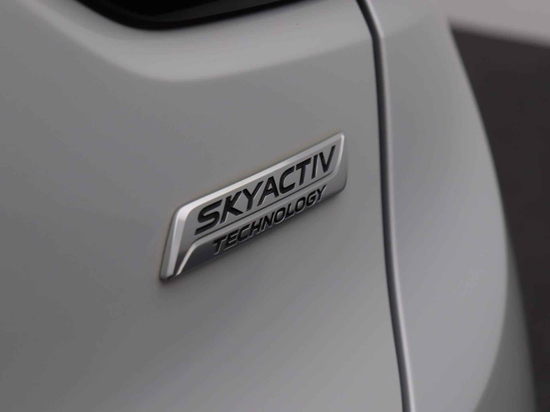 Mazda CX-3 2.0 SkyActiv-G 120 SkyLease GT | NAVIGATIE | HEAD-UP DISPLAY | STOELVERWARMING | ACHTERUITRIJCAMERA | PARKEERSENSOREN | HALF-LEDEREN BEKLEDING | PARKEERSENSOREN | LED | 18"LICHTMETALEN VELGEN | - 33/38