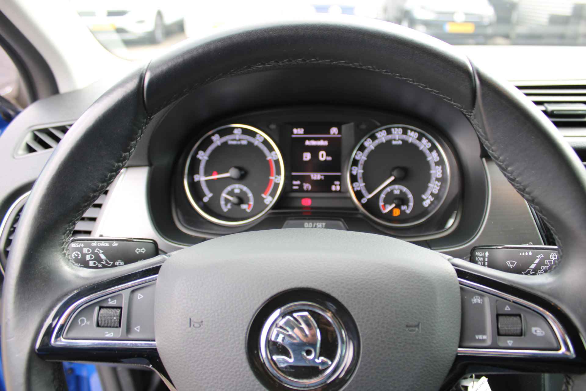 Škoda Fabia Combi 1.0 TSI Business Edition Parkeersensoren / Cruise control / Airco / Bluetooth / Apple Carplay - 15/38