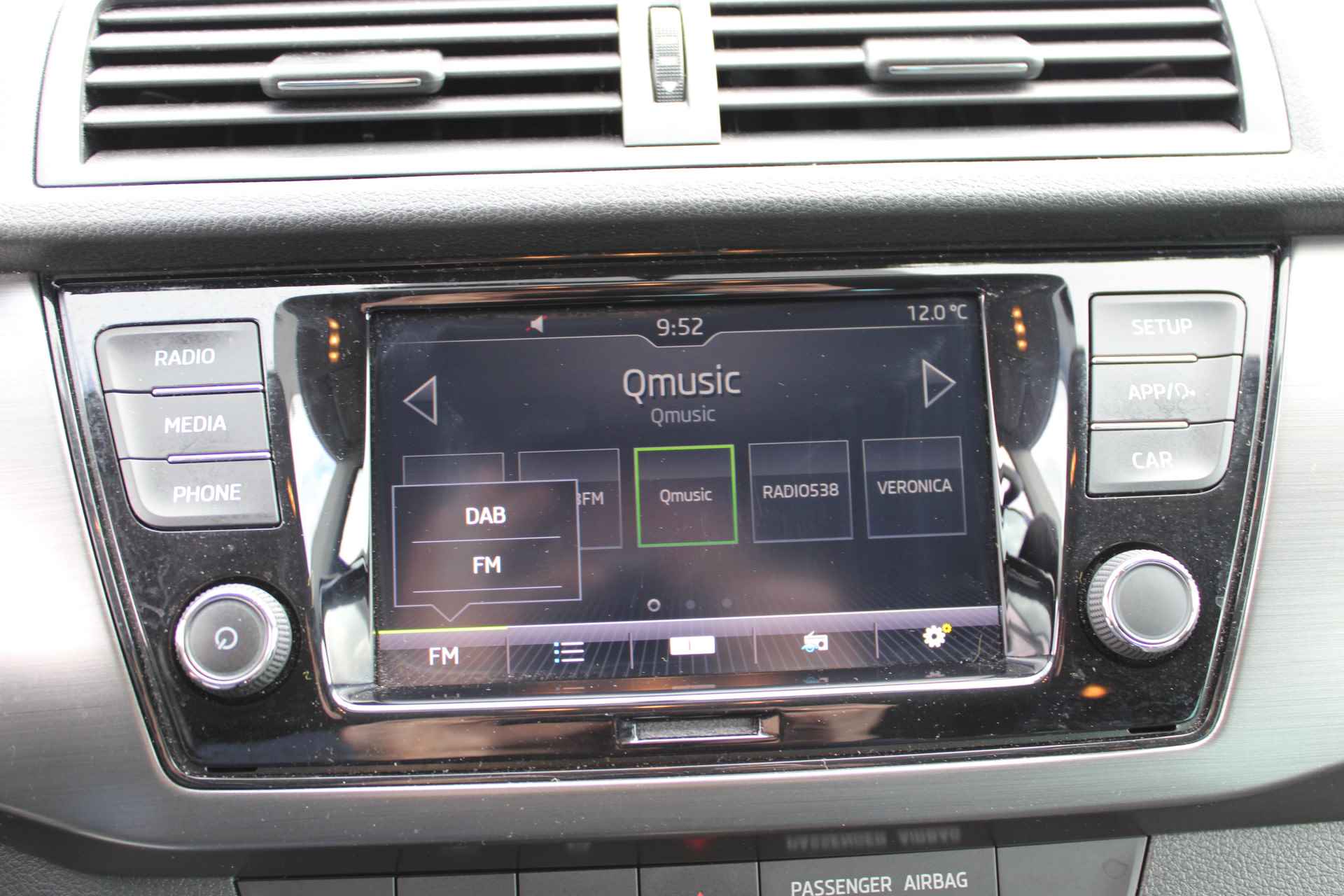 Škoda Fabia Combi 1.0 TSI Business Edition Parkeersensoren / Cruise control / Airco / Bluetooth / Apple Carplay - 16/38