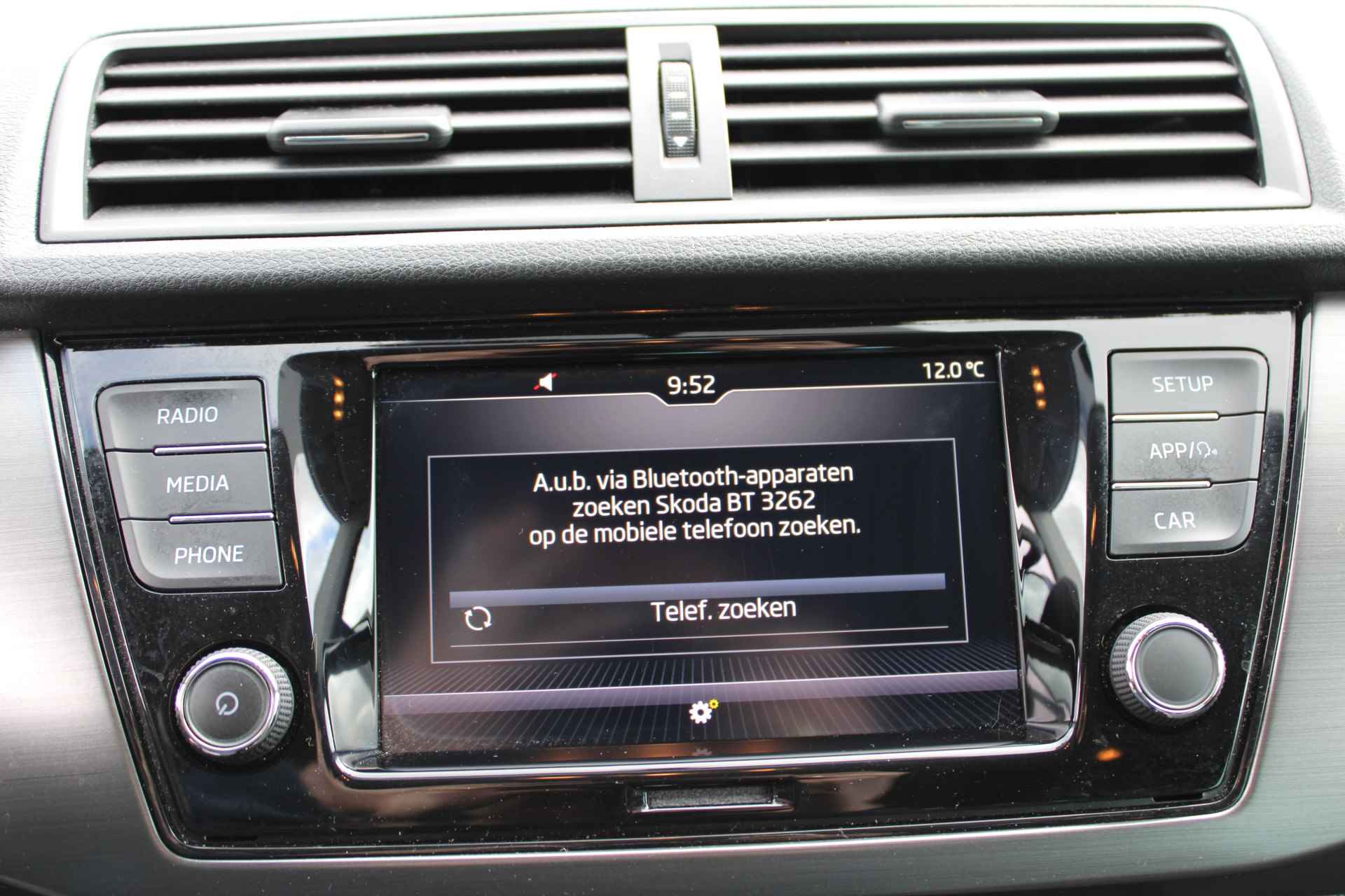 Škoda Fabia Combi 1.0 TSI Business Edition Parkeersensoren / Cruise control / Airco / Bluetooth / Apple Carplay - 17/38