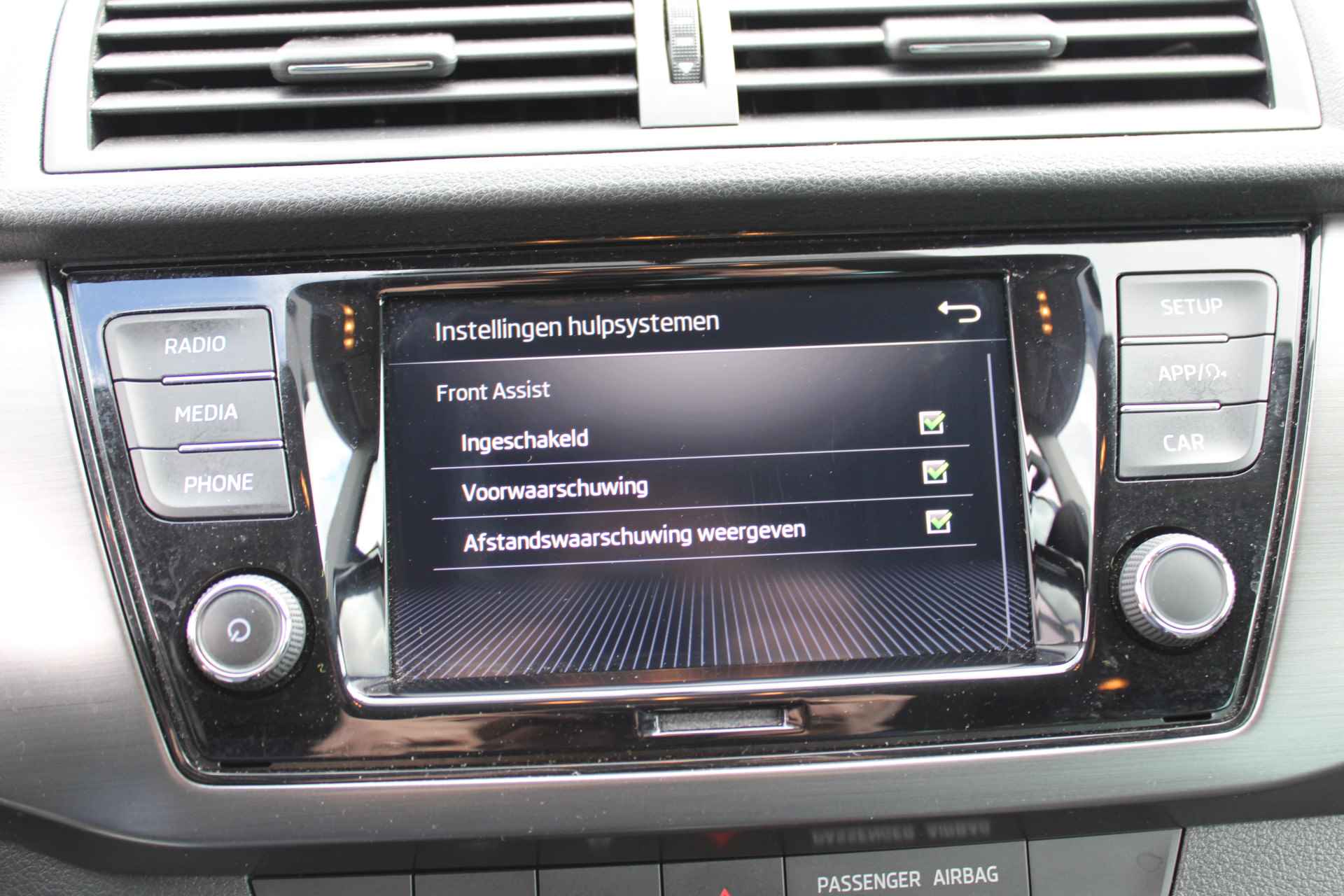 Škoda Fabia Combi 1.0 TSI Business Edition Parkeersensoren / Cruise control / Airco / Bluetooth / Apple Carplay - 19/38
