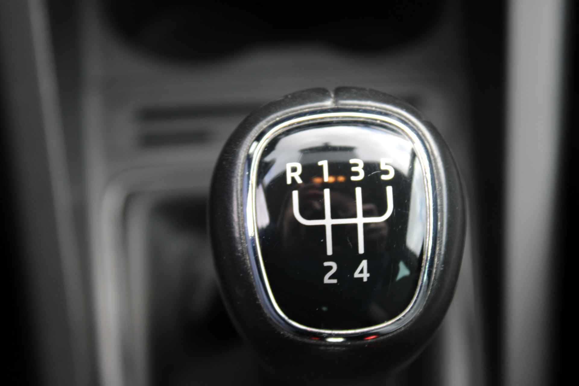 Škoda Fabia Combi 1.0 TSI Business Edition Parkeersensoren / Cruise control / Airco / Bluetooth / Apple Carplay - 22/38