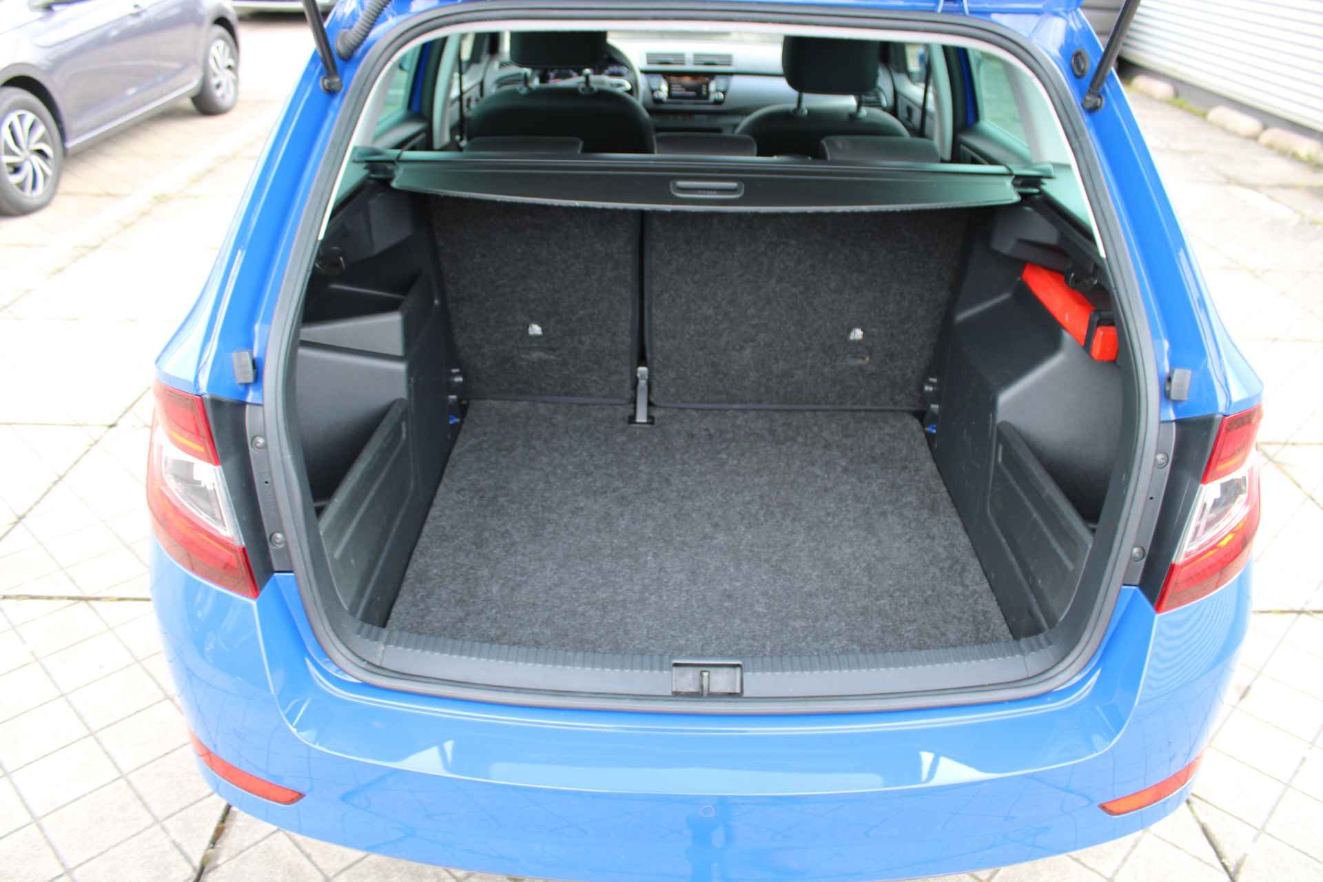 Škoda Fabia Combi 1.0 TSI Business Edition Parkeersensoren / Cruise control / Airco / Bluetooth / Apple Carplay - 38/38