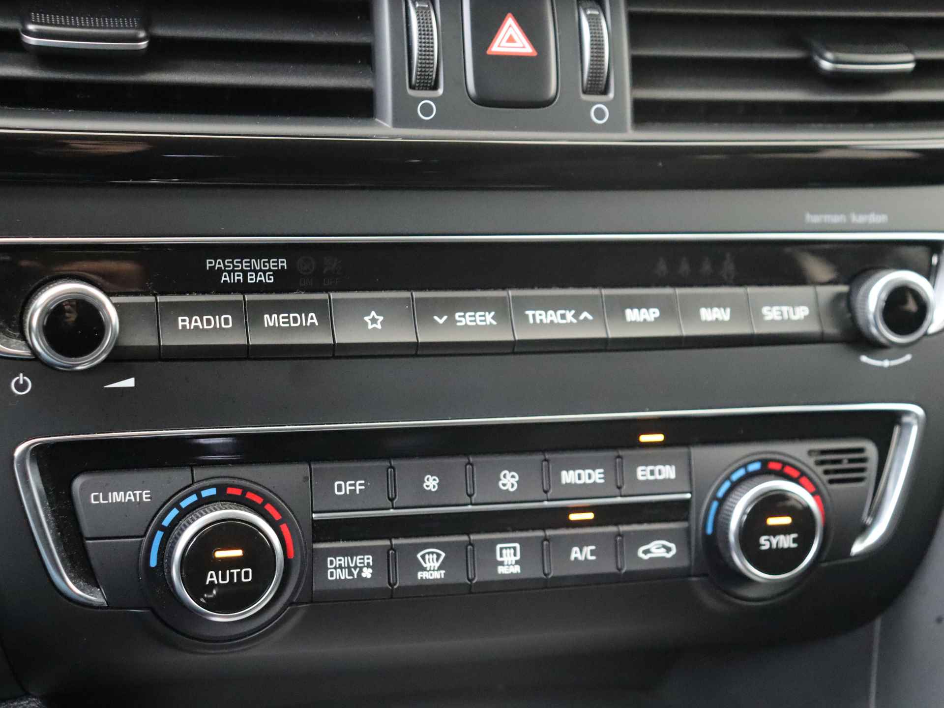 Kia Optima Sportswagon 2.0 GDI PHEV DynamicPlusLine Automaat | Leder | Navigatie | Stoel en Stuur verwarming - 21/40