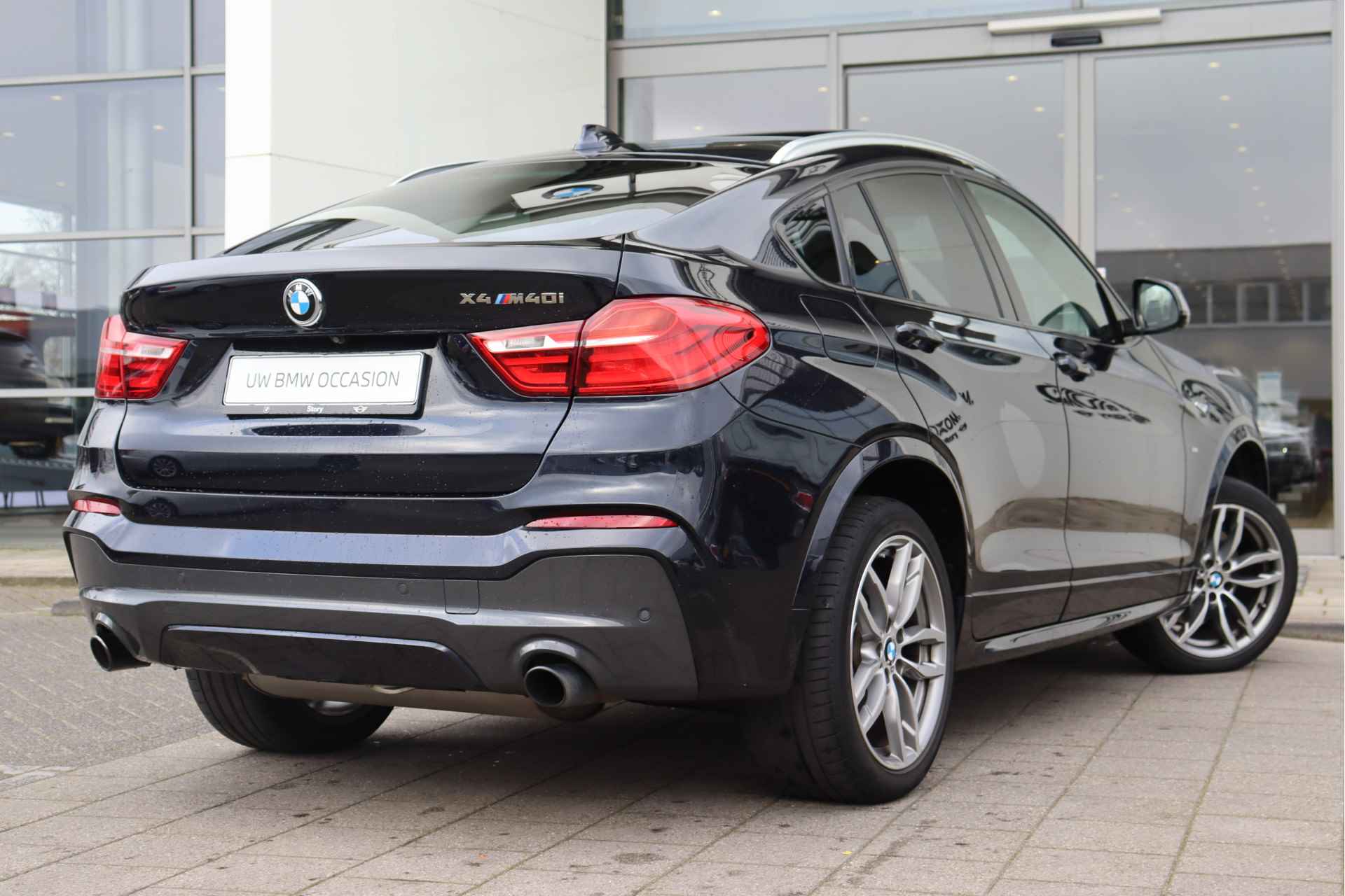 BMW X4 M40i High Executive Automaat / Schuif-kanteldak / Sportstoelen / Achteruitrijcamera / Adaptieve LED / Comfort Access / Head-Up / Park Assistant / Adaptive onderstel - 9/26