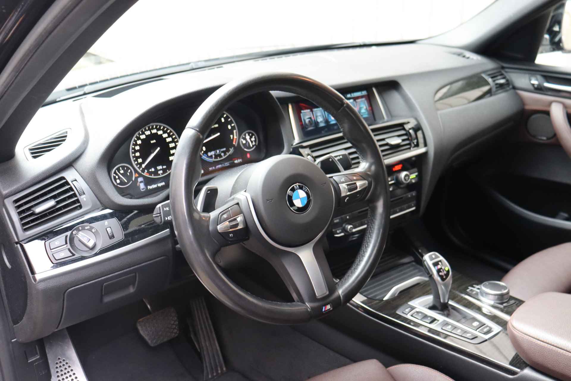 BMW X4 M40i High Executive Automaat / Schuif-kanteldak / Sportstoelen / Achteruitrijcamera / Adaptieve LED / Comfort Access / Head-Up / Park Assistant / Adaptive onderstel - 17/26