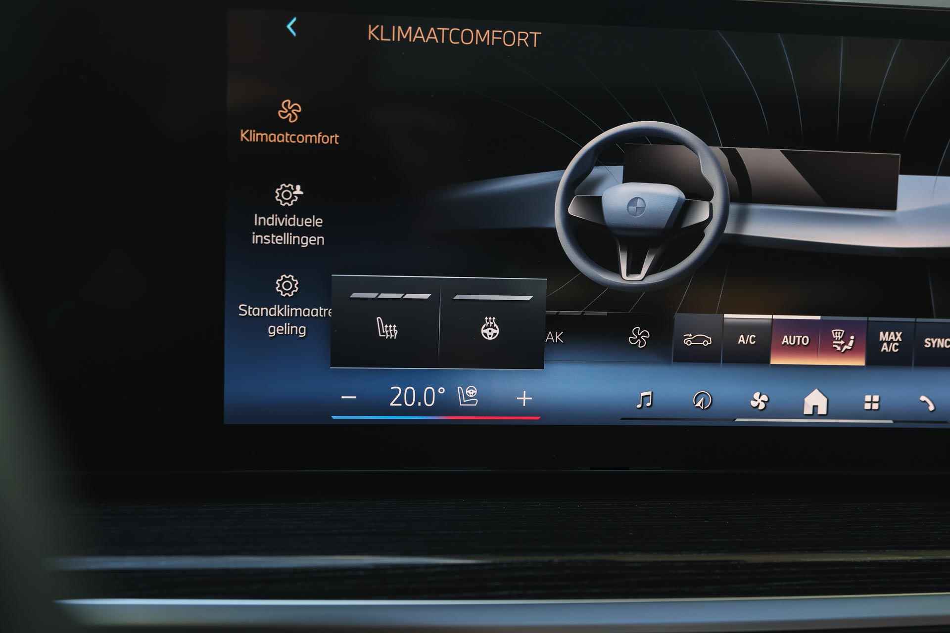 BMW X5 xDrive50e High Executive M Sport Automaat / Panoramadak / Adaptieve LED / Harman Kardon / Soft close / Live Cockpit Professional / Parking Assistant Professional / Gesture Control - 23/45