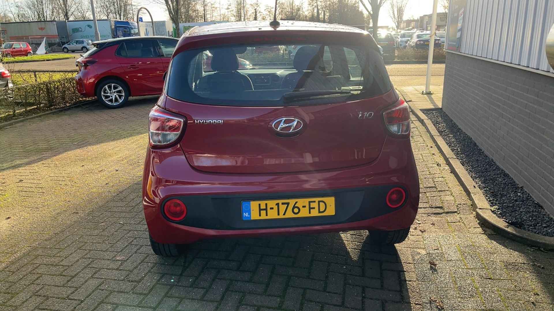 Hyundai i10 1.0i Comfort - 18/26