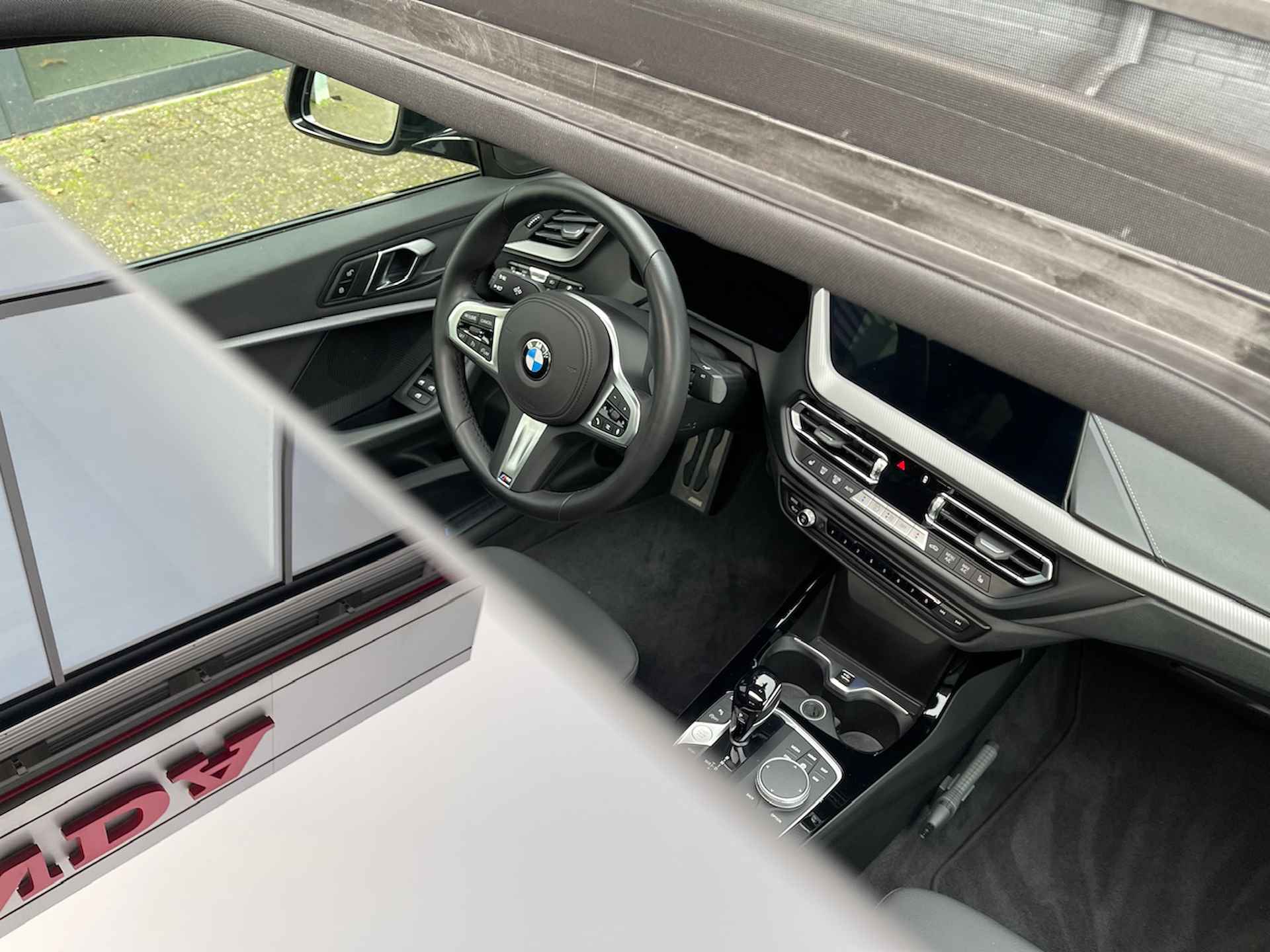 BMW 2-Serie Gran Coupé (f44) 218i 136pk Automaat M Sport Edition | Glazen Panoramadak Schuifkantel |  Leer | Ambianceverlichting | LED Koplampen | Digitaal Dashboard | Carplay | - 32/48