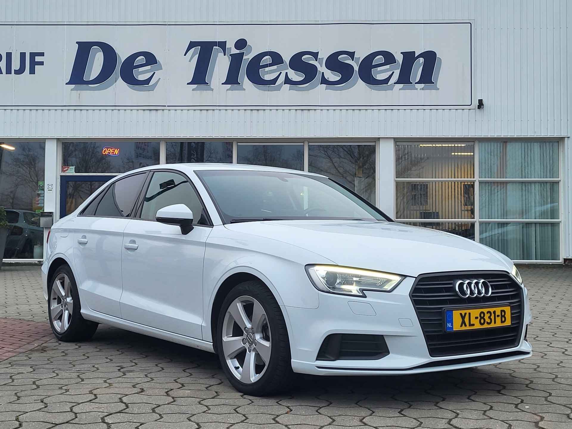 Audi A3 Limousine 1.5 TFSI 150PK CoD S-Tronic Design Pro Line Plus, Rijklaar met beurt & garantie! - 26/32