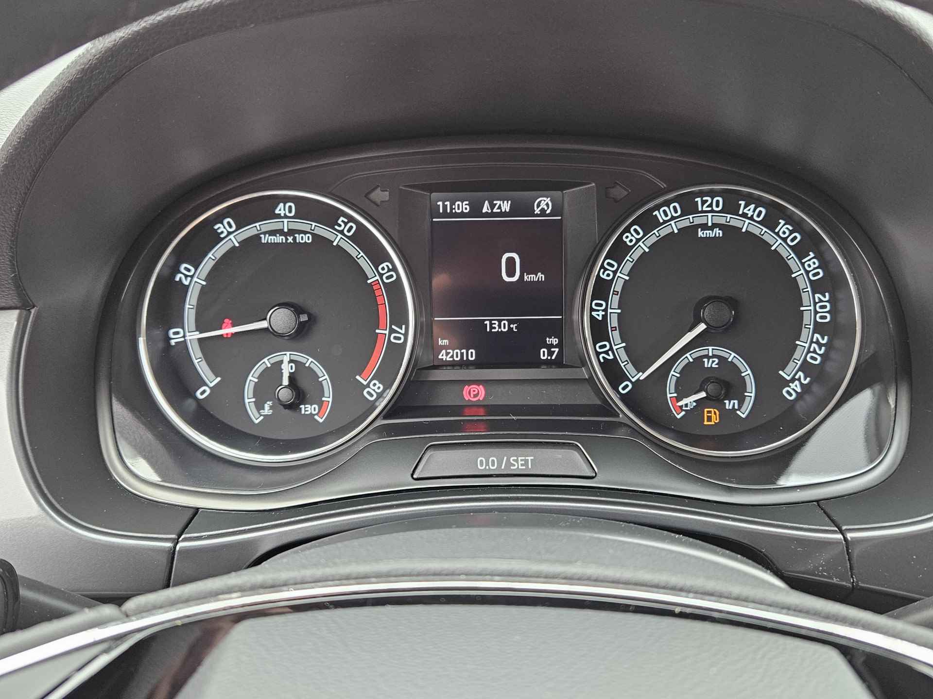 Škoda Fabia Combi 1.0 TSI Business Edition Compact en toch veel Ruimte | Navigatie | Camera | Parkeersensoren voor en achter | Wat een leuke en Complete Stationwagon !! - 15/38