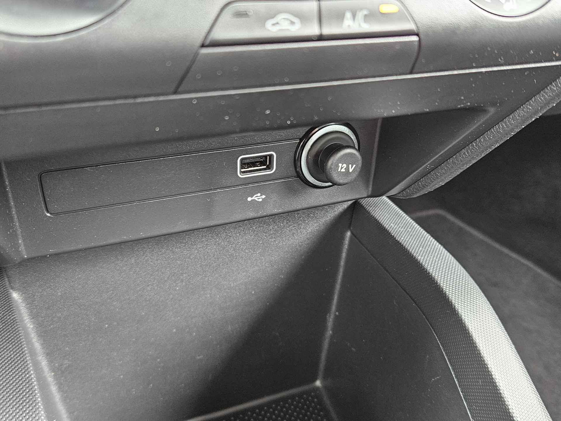 Škoda Fabia Combi 1.0 TSI Business Edition Compact en toch veel Ruimte | Navigatie | Camera | Parkeersensoren voor en achter | Wat een leuke en Complete Stationwagon !! - 27/38