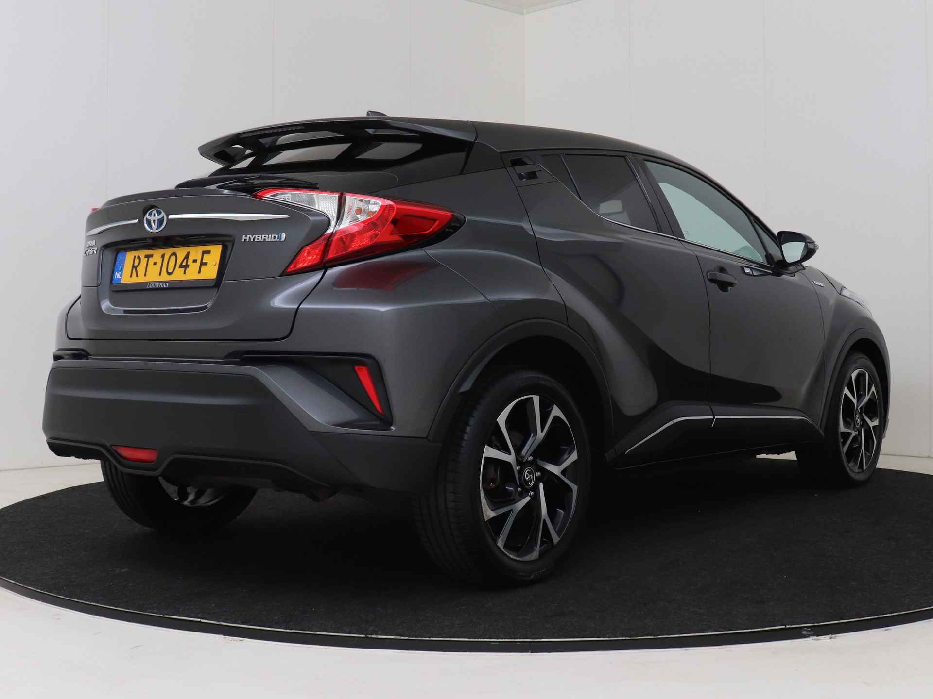 Toyota C-HR 1.8 Hybrid Dynamic I Navigatie I Climate Control I Cruise Control I Camera I LM Velgen I USB I Stoelverwarming Voor I Keyless Entry/Start I LOUWMAN Onderhouden I - 3/47