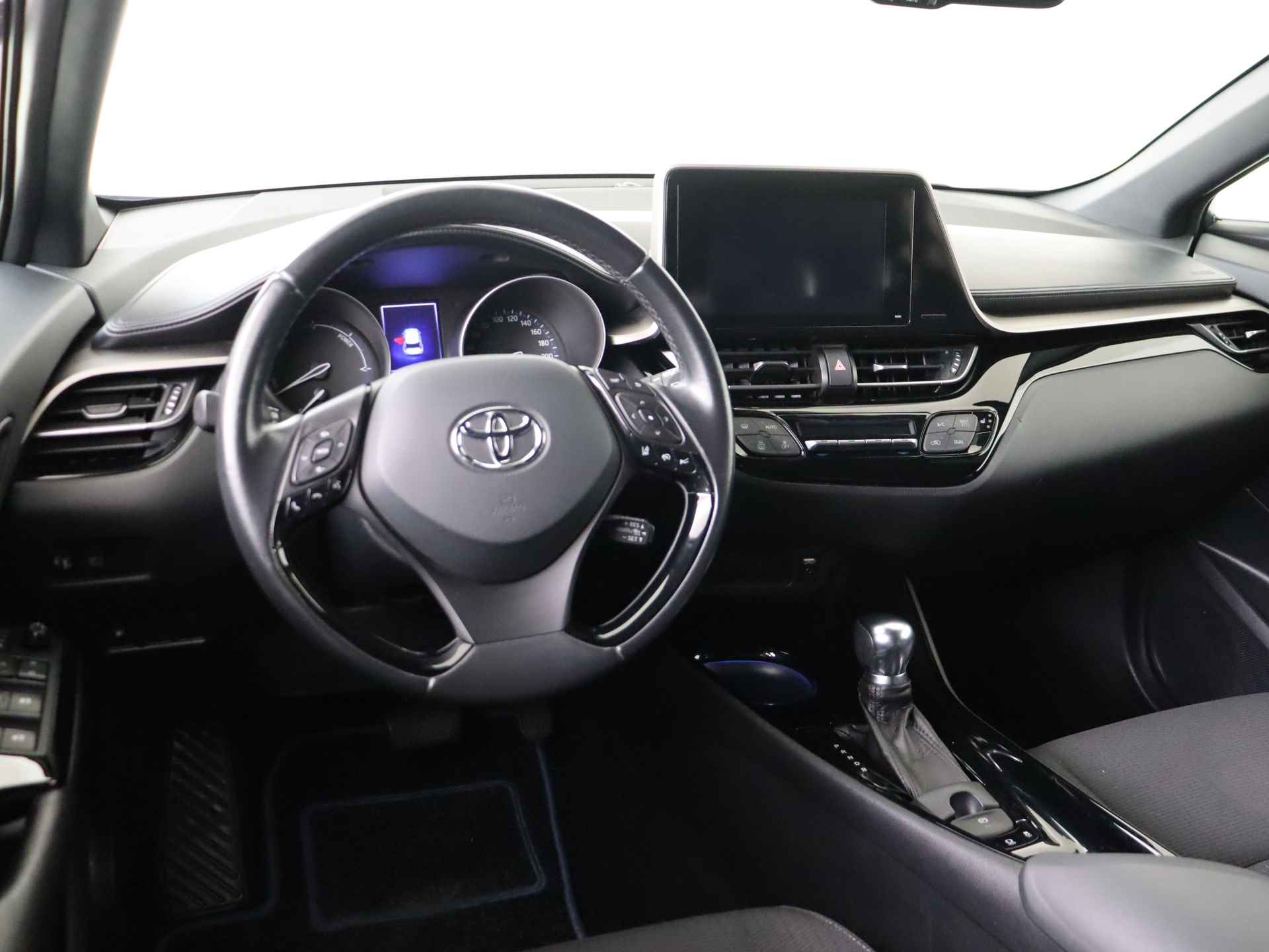 Toyota C-HR 1.8 Hybrid Dynamic I Navigatie I Climate Control I Cruise Control I Camera I LM Velgen I USB I Stoelverwarming Voor I Keyless Entry/Start I LOUWMAN Onderhouden I - 6/47