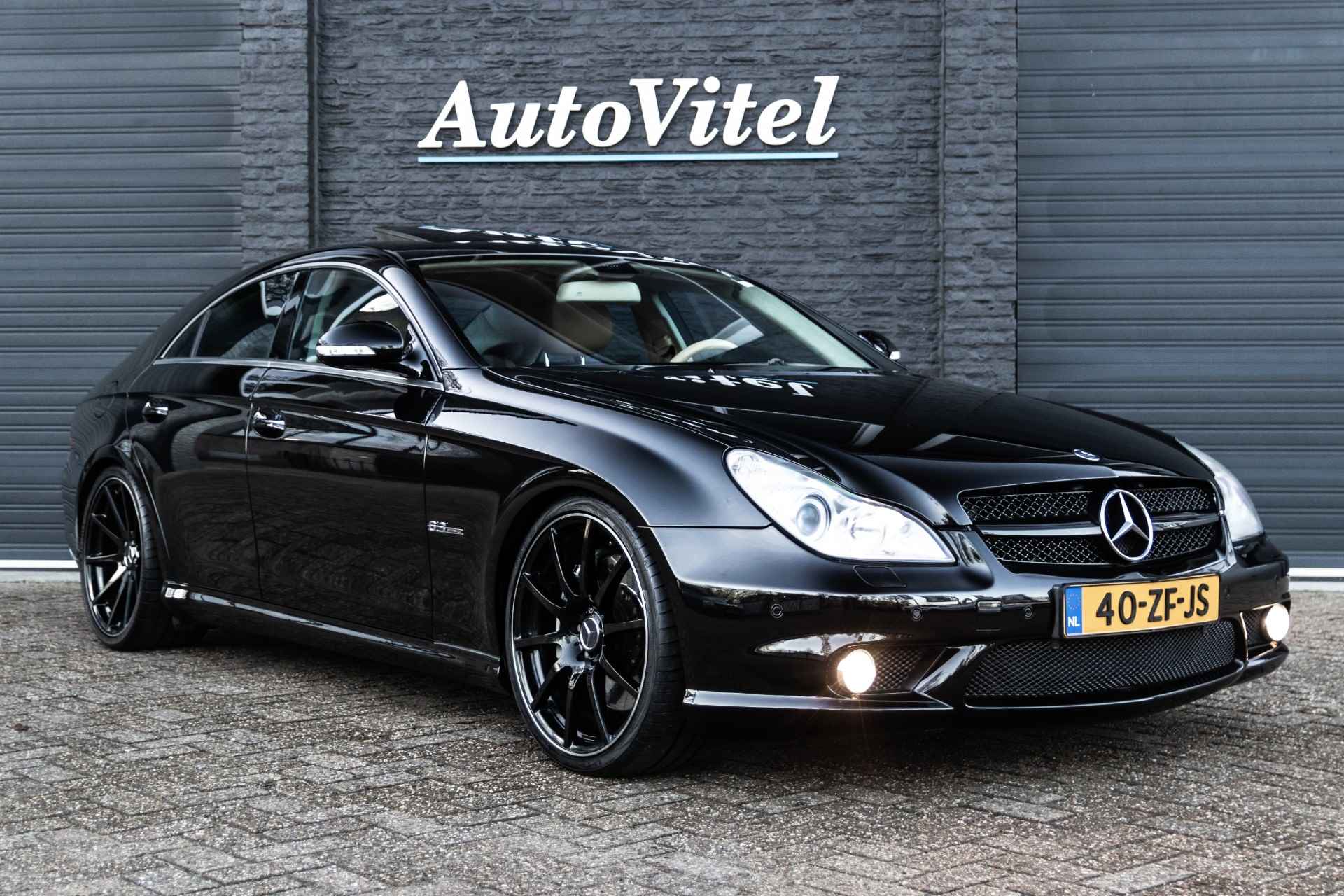 Mercedes-Benz CLS-Klasse AMG 63 | 514PK | Origineel NL | NAP | Youngtimer | Schuifdak | Stoelclima | Harman Kardon | Alcantara hemel | Airmatic | Full Op - 8/47