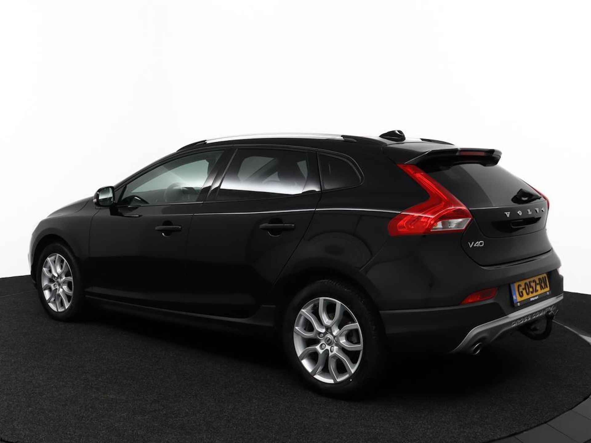 Volvo V40 Cross Country 1.5 T3 Polar+ Luxury | Trekhaak | Leder | Stoelverwarming | Panoramadak | Achteruitrijcamera | OnCall - 12/54