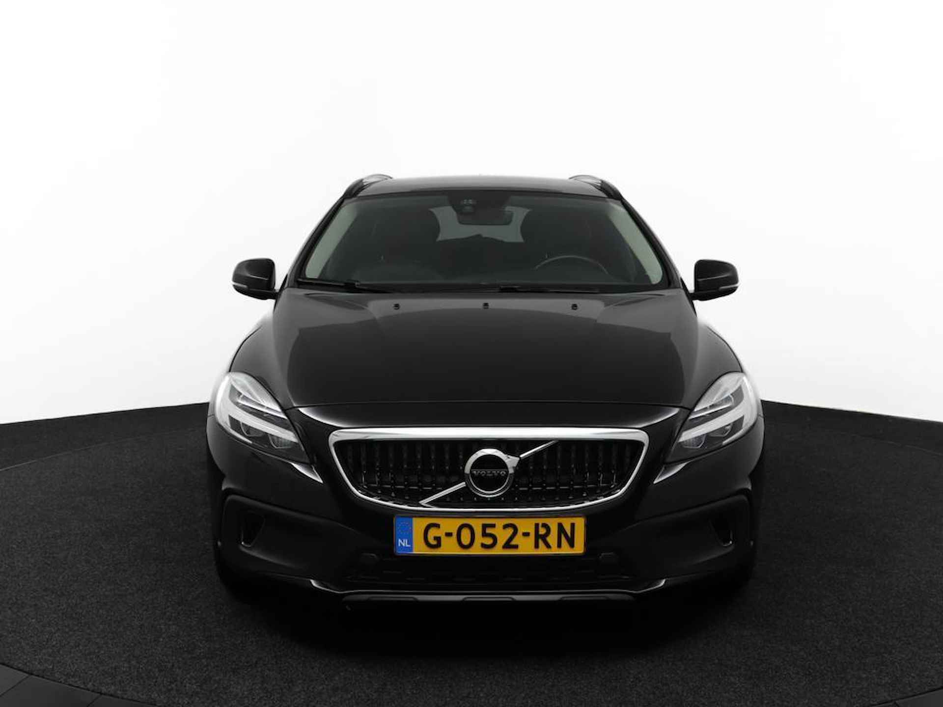 Volvo V40 Cross Country 1.5 T3 Polar+ Luxury | Trekhaak | Leder | Stoelverwarming | Panoramadak | Achteruitrijcamera | OnCall - 16/54