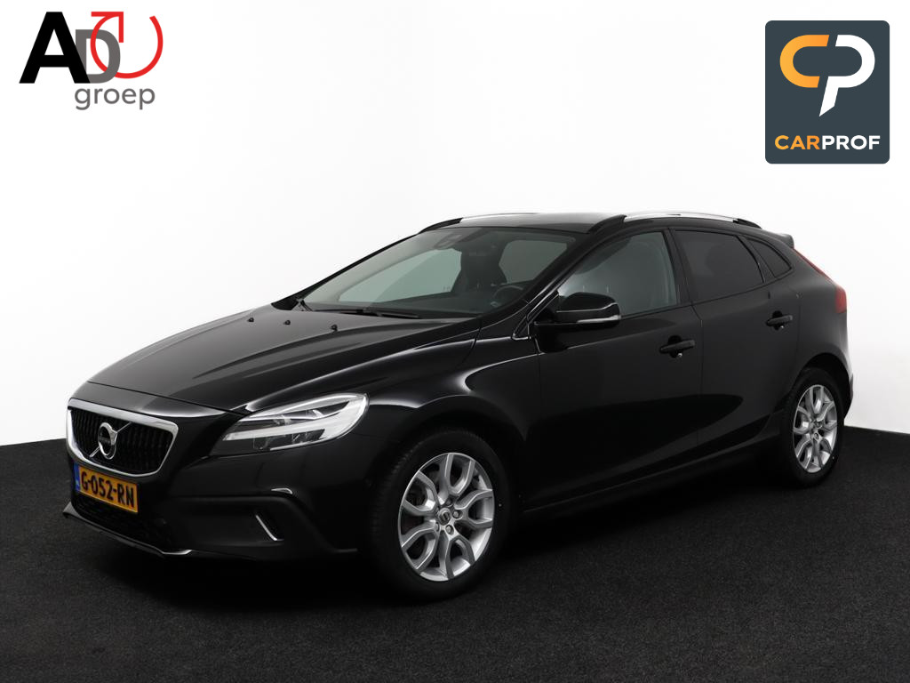 Volvo V40 Cross Country 1.5 T3 Polar+ Luxury | Trekhaak | Leder | Stoelverwarming | Panoramadak | Achteruitrijcamera | OnCall