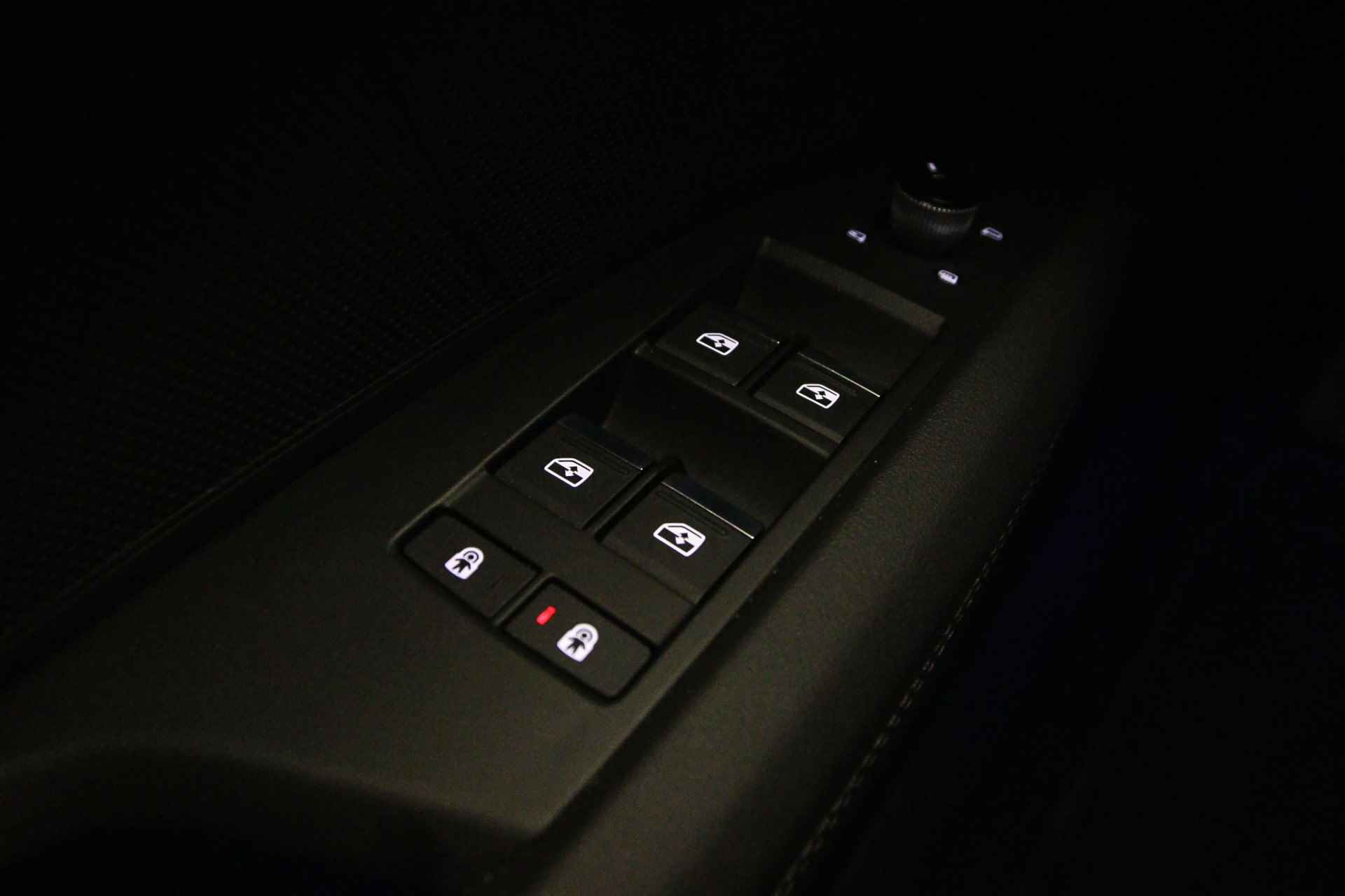 Audi e-tron GT 476pk | B&O | Head Up | 21 inch | Matrix-Laser | Stoelventilatie/Massage | Sportstoel Pro | Carbid Remmen |  360cam | - 19/57