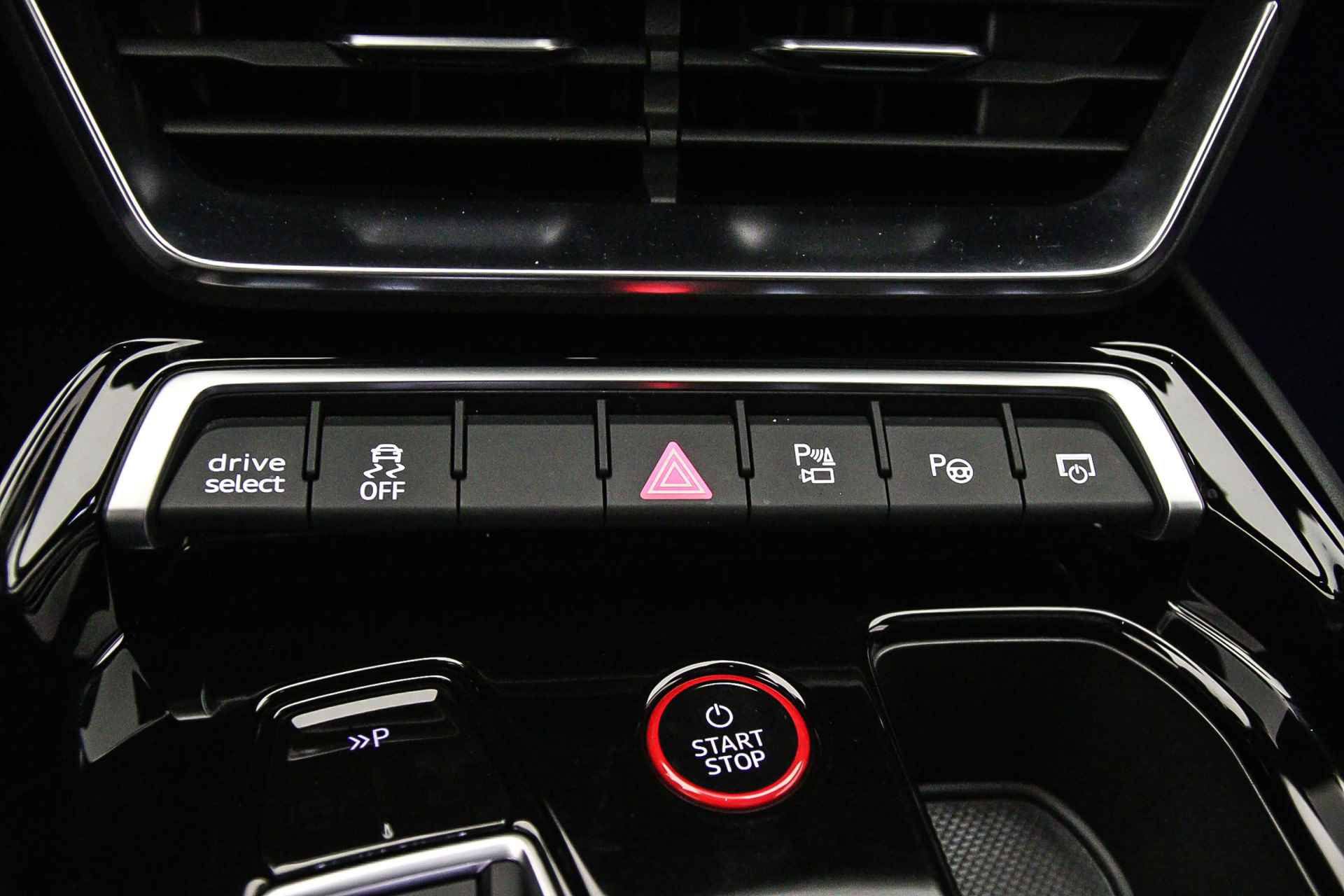 Audi e-tron GT 476pk | B&O | Head Up | 21 inch | Matrix-Laser | Stoelventilatie/Massage | Sportstoel Pro | Carbid Remmen |  360cam | - 22/57