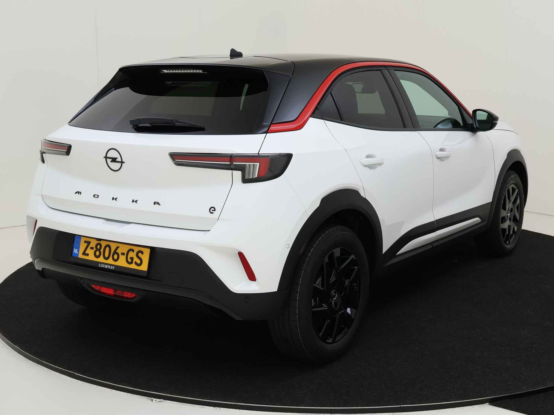 Opel Mokka Electric GS Line 50 kWh | Navigatie | Parkeerhulp rondom | Stoel-en stuurverwarming | DAB+ | Demo met oplopende km.stand | - 17/41