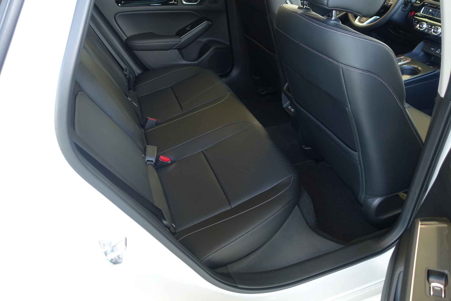 Honda Civic 2.0 e:HEV Advance Bose Audio Panorama Nieuw Inclusief illumination pack - 10/31
