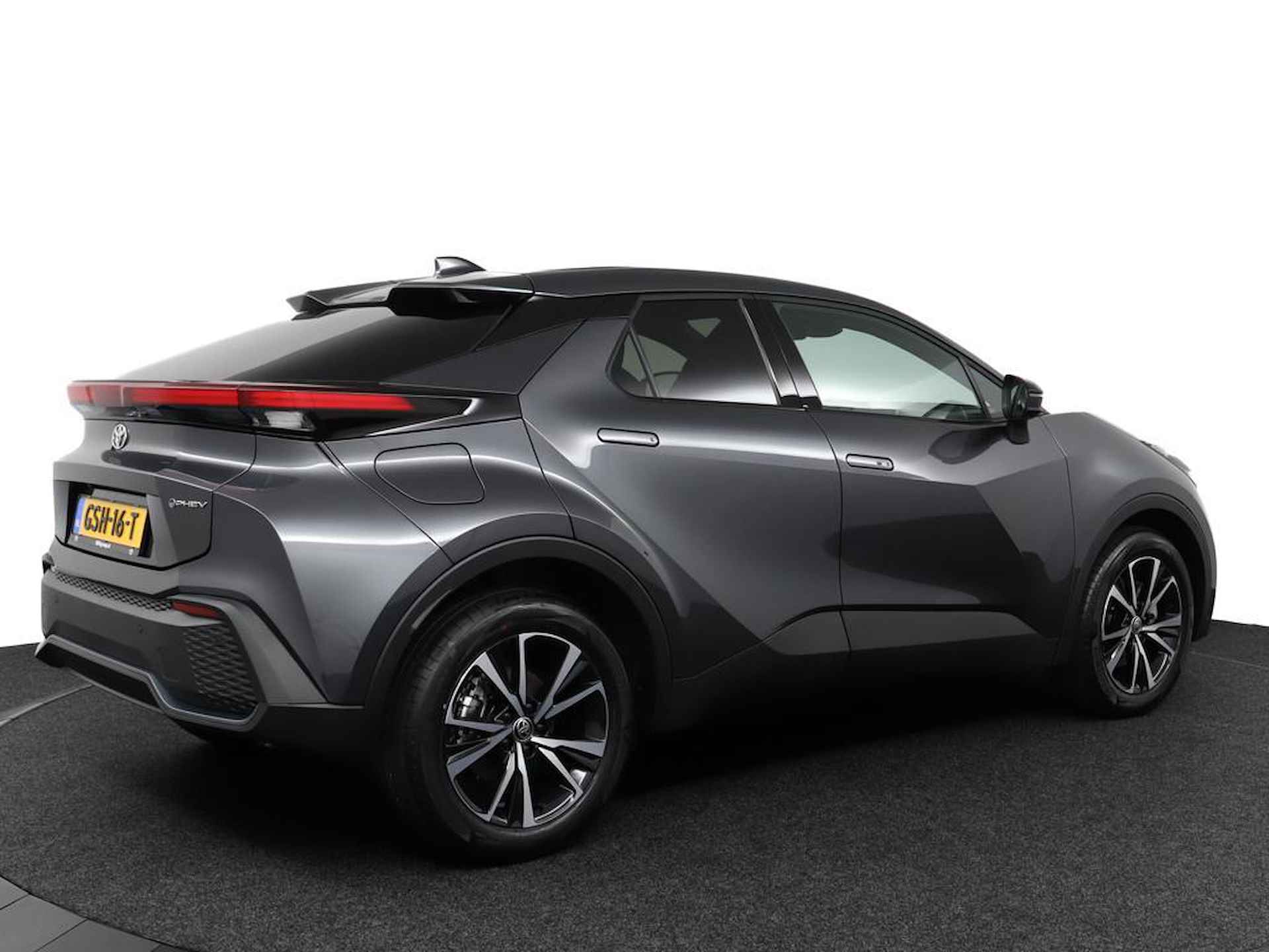 Toyota C-HR 2.0 Plug-in Hybrid 220 Dynamic - 2/51